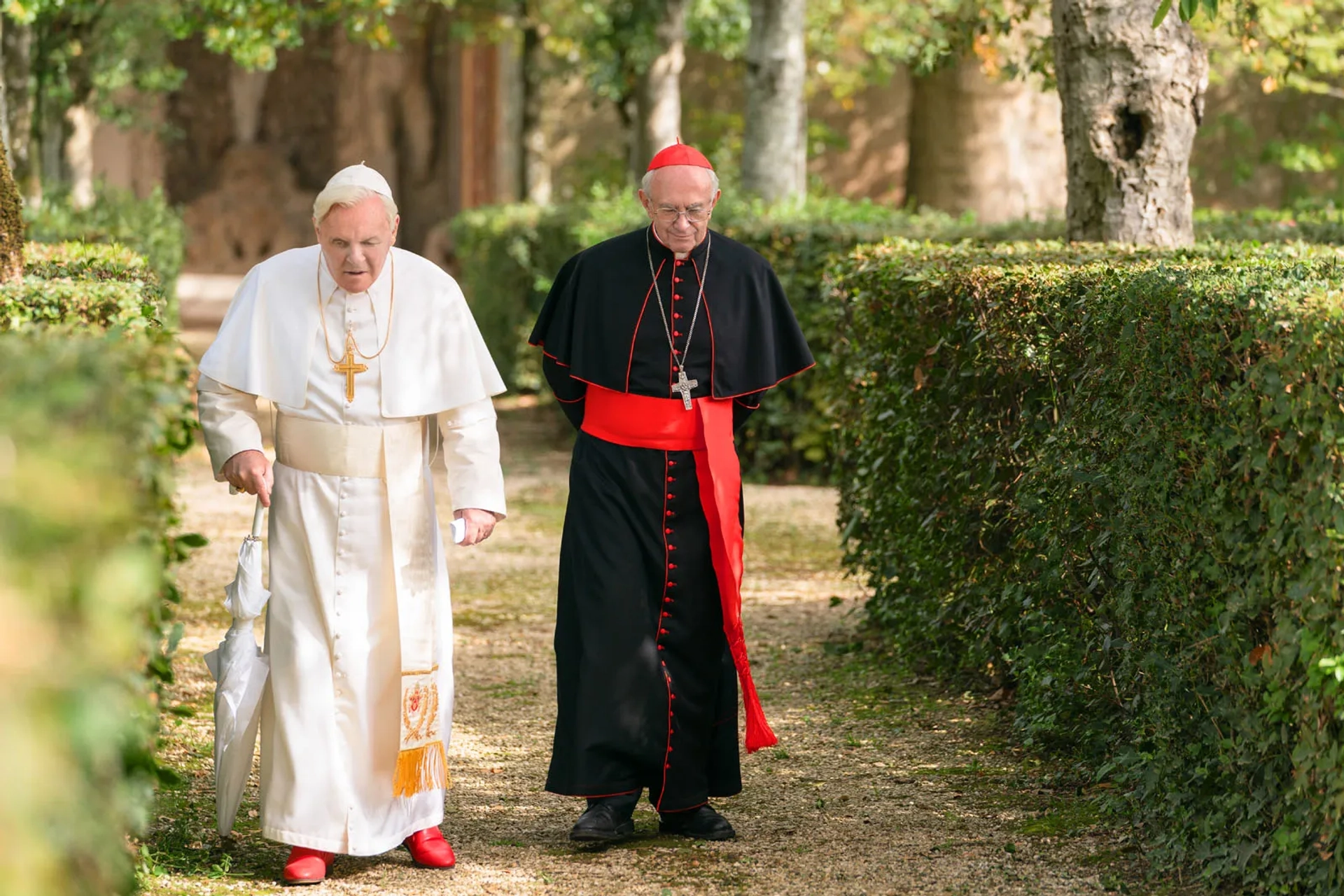 Anthony Hopkins and Jonathan Pryce in The Two Popes (2019)