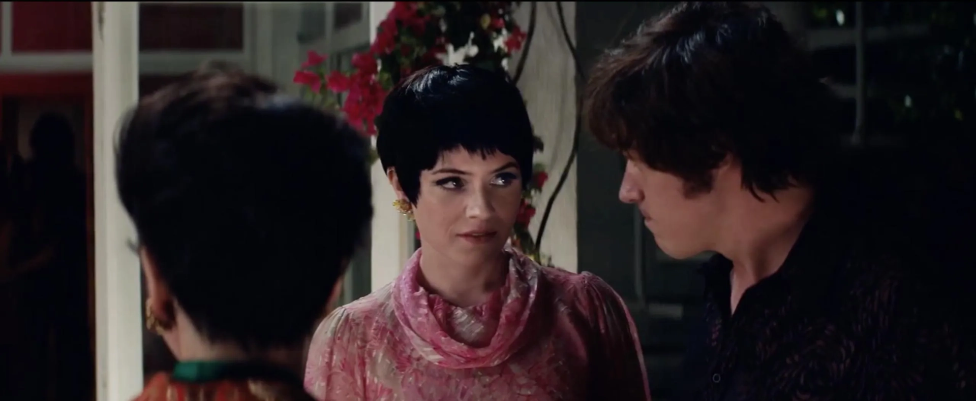 Gemma-Leah Devereux as Liza Minnelli and Finn Wittrock in Judy