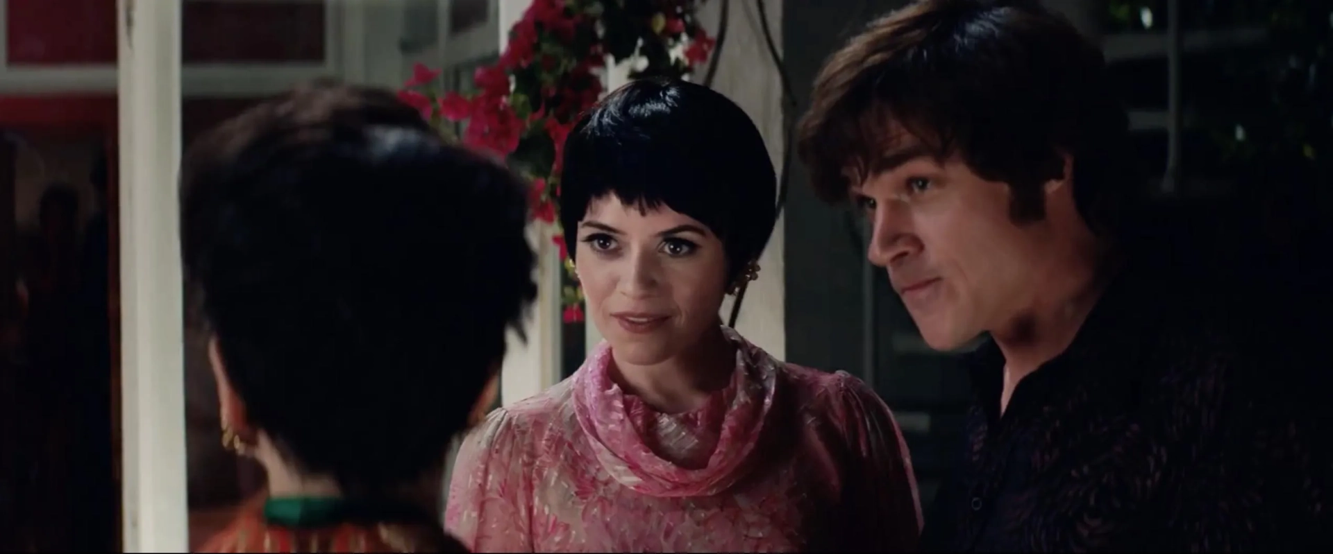 Gemma-Leah Devereux as Liza Minnelli with Renée Zellweger and Finn Wittrock in Judy