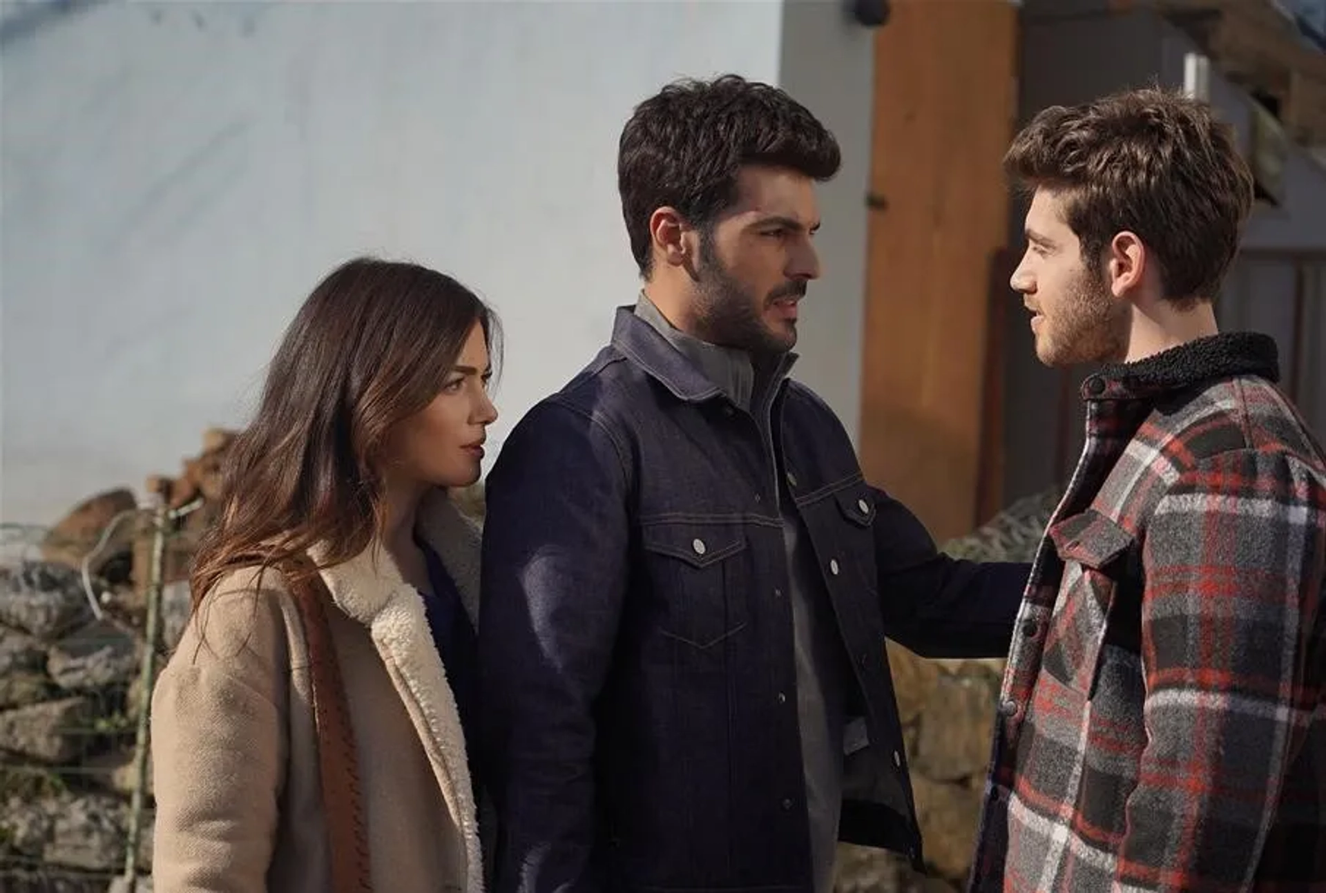 Özge Yagiz, Tolga Mendi, and Emre Bey in My Left Side (2020)