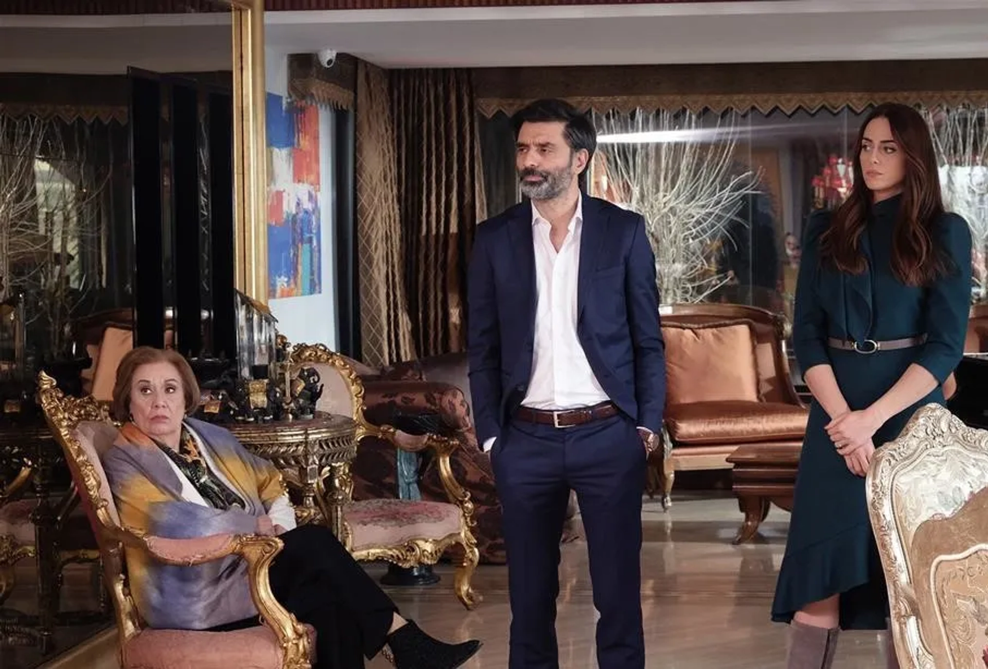 Cansel Elcin, Gülsen Tuncer, and Deniz Barut in My Left Side (2020)