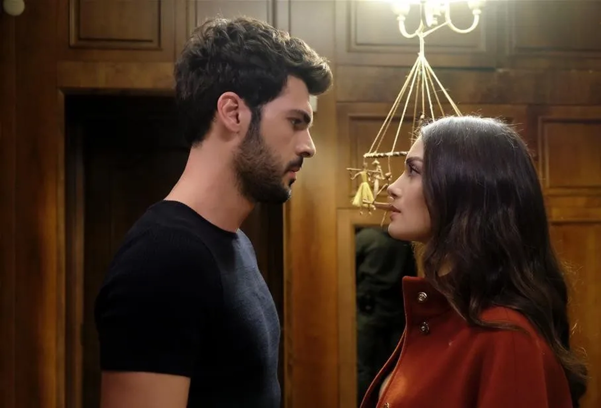 Özge Yagiz and Tolga Mendi in My Left Side (2020)