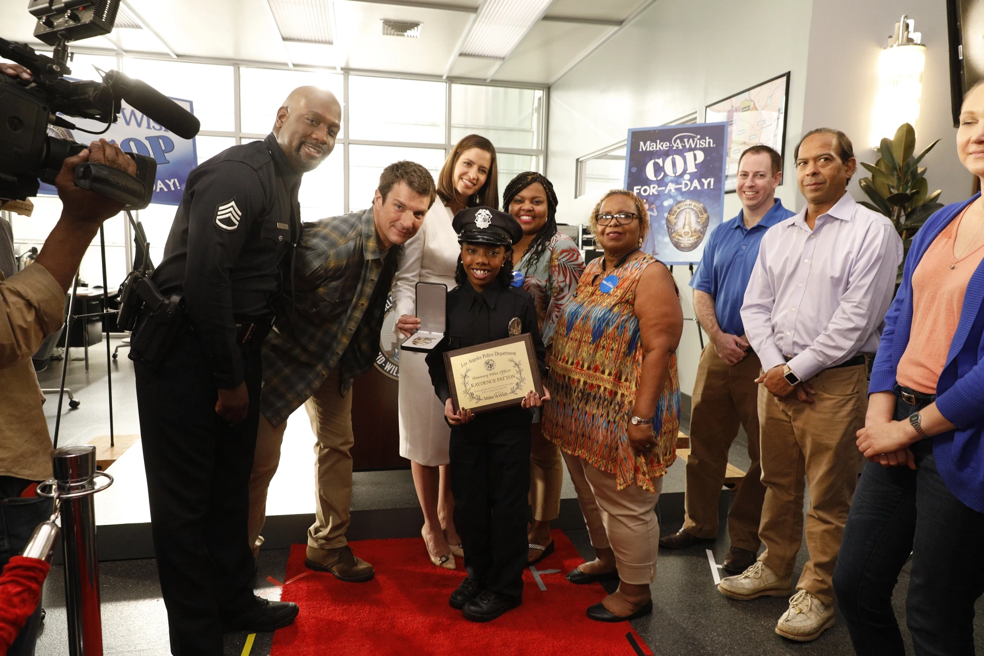 Nathan Fillion, Richard T. Jones, Kaydence Patton, and Mercedes Mason in The Rookie (2018)