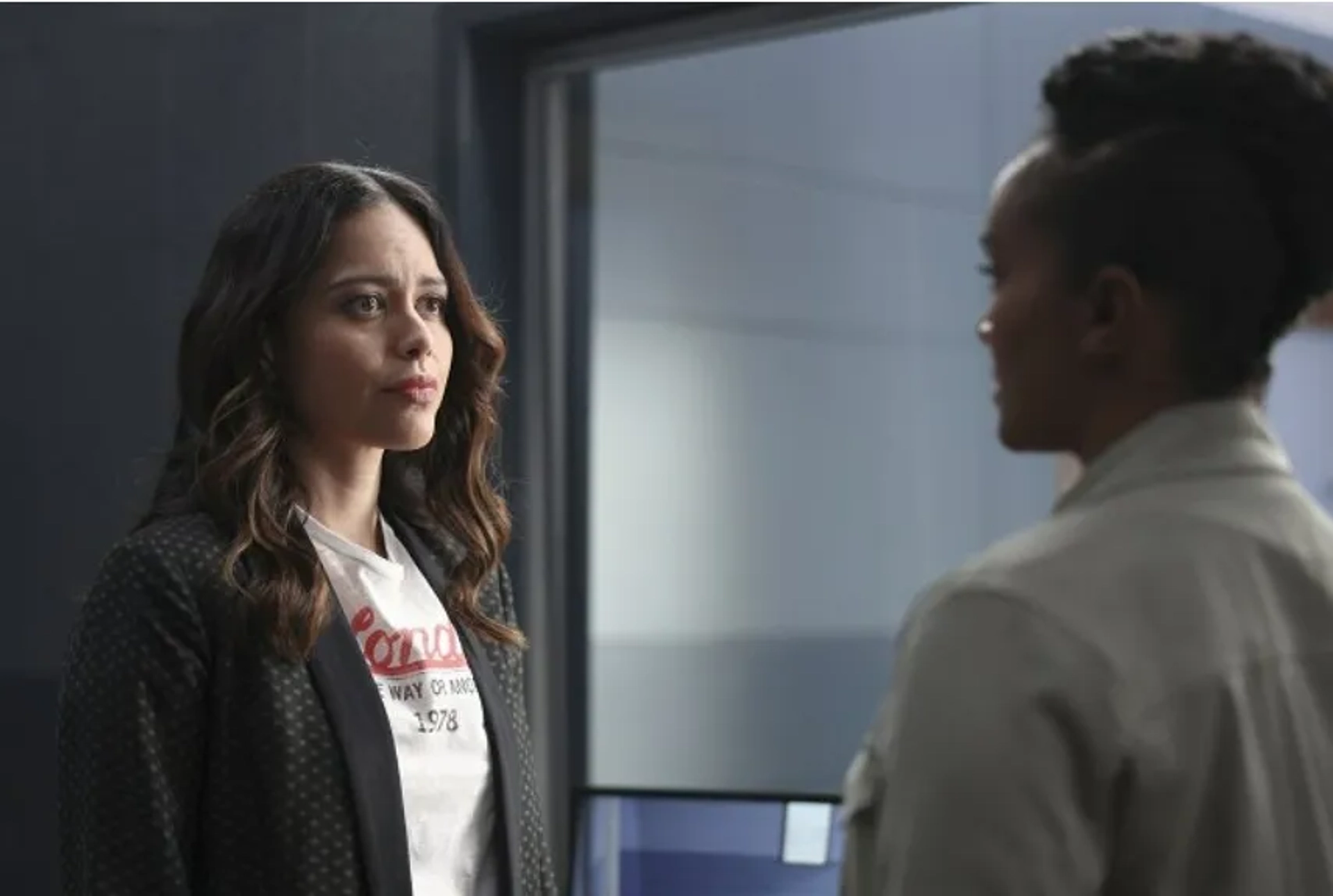 Alyssa Diaz and Mekia Cox in The Rookie: The Fugitive (2022)