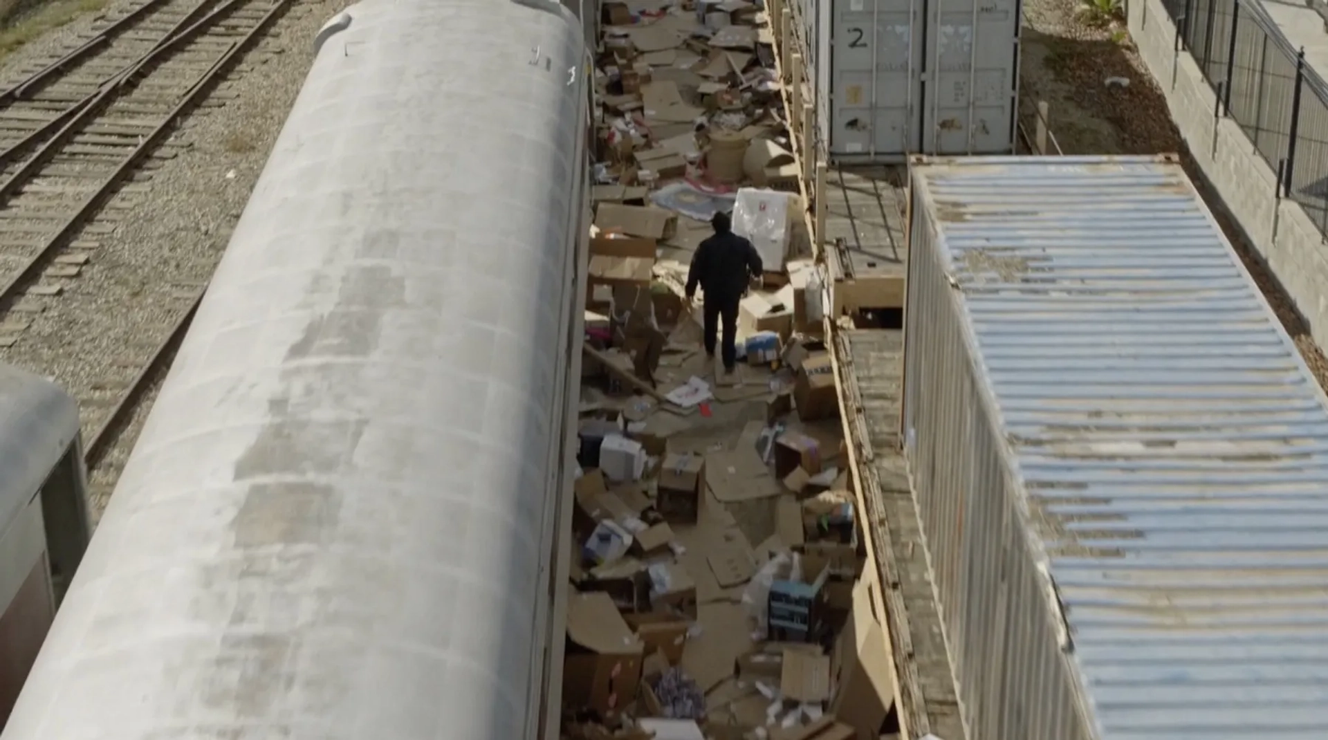 Greg Grunberg in The Rookie: Backstabbers (2022)