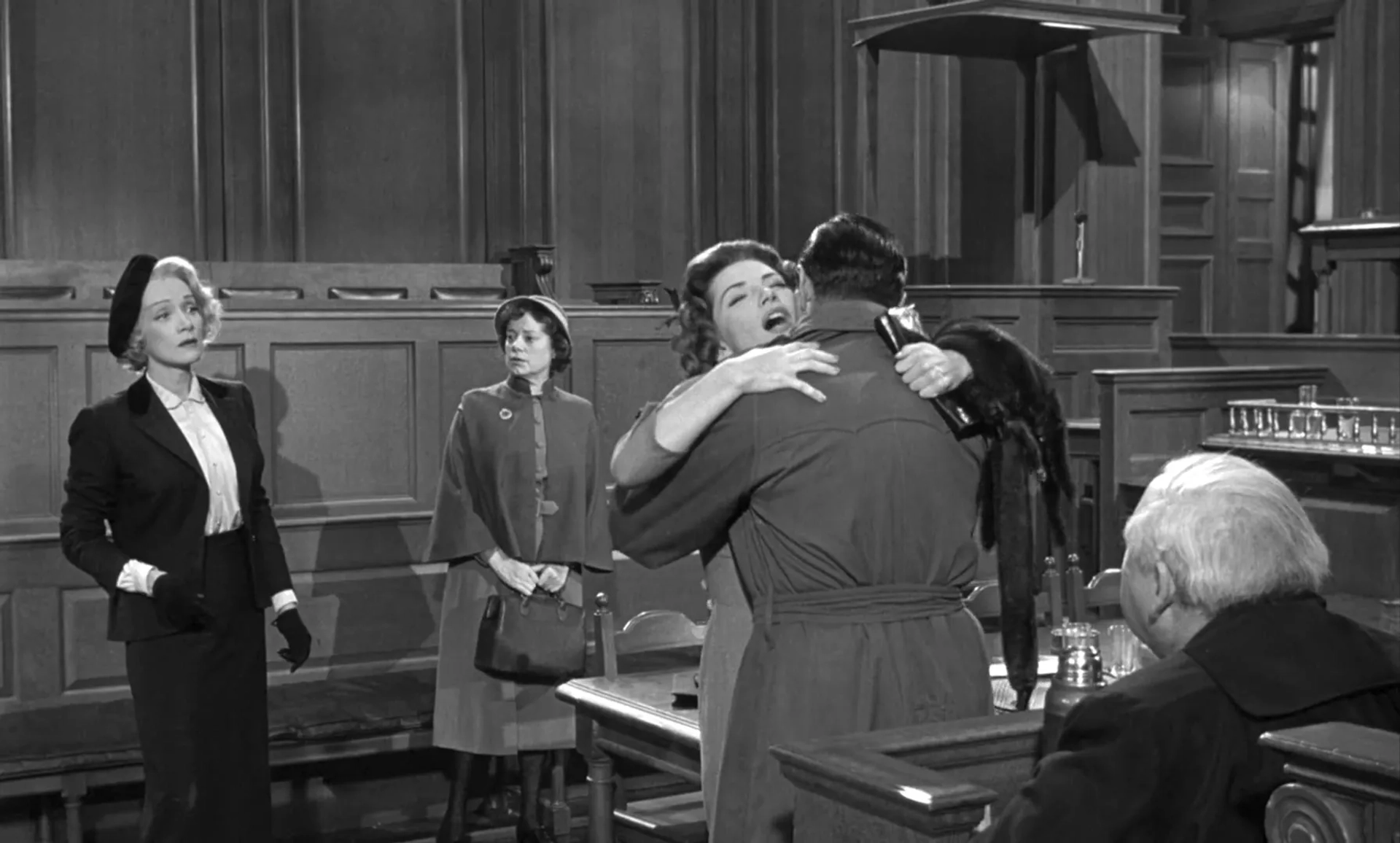 Marlene Dietrich, Tyrone Power, Charles Laughton, Elsa Lanchester, and Ruta Lee in Witness for the Prosecution (1957)