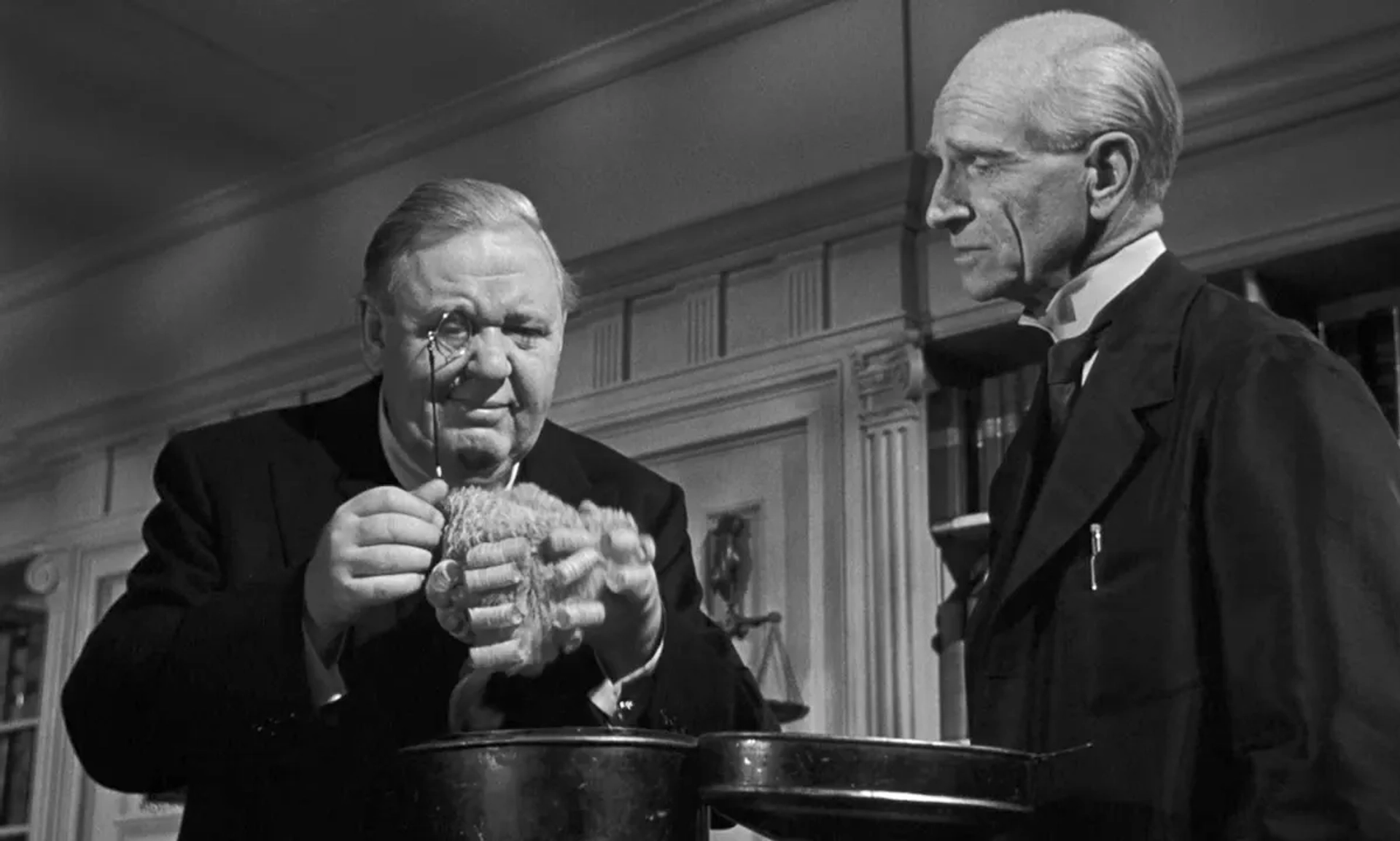 Charles Laughton and Ian Wolfe in Witness for the Prosecution (1957)