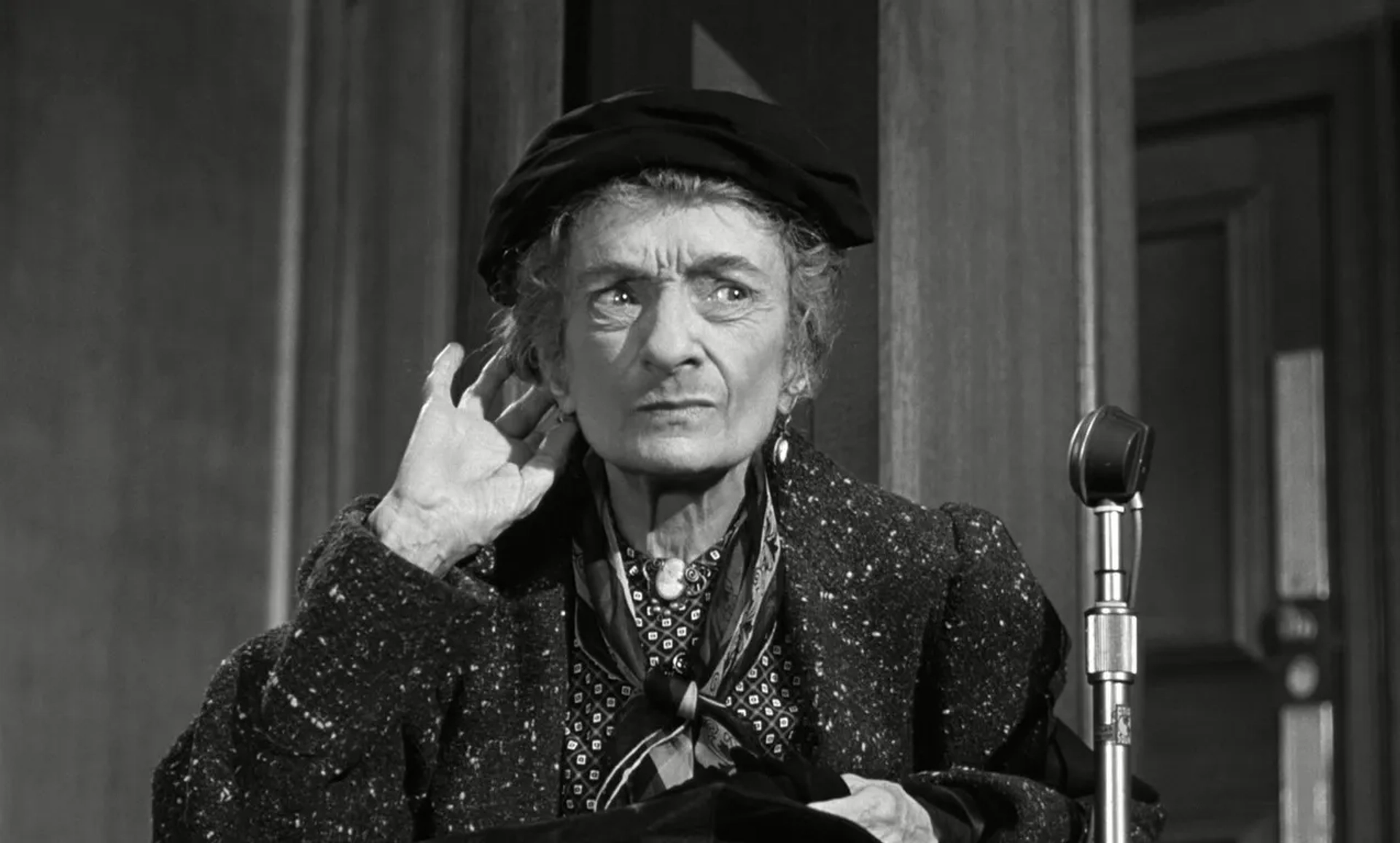 Una O'Connor in Witness for the Prosecution (1957)