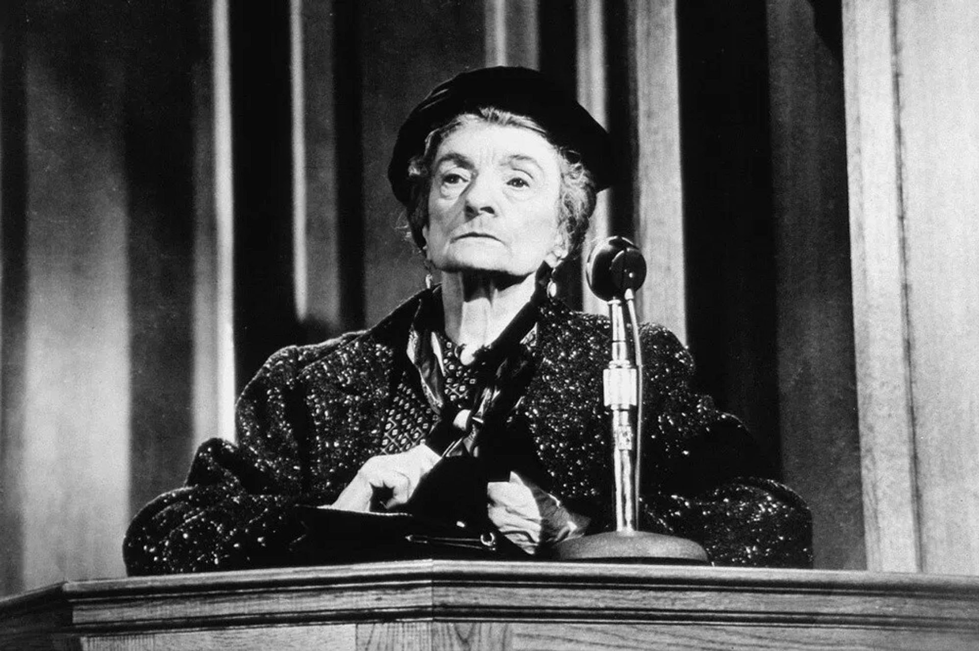 Una O'Connor in Witness for the Prosecution (1957)