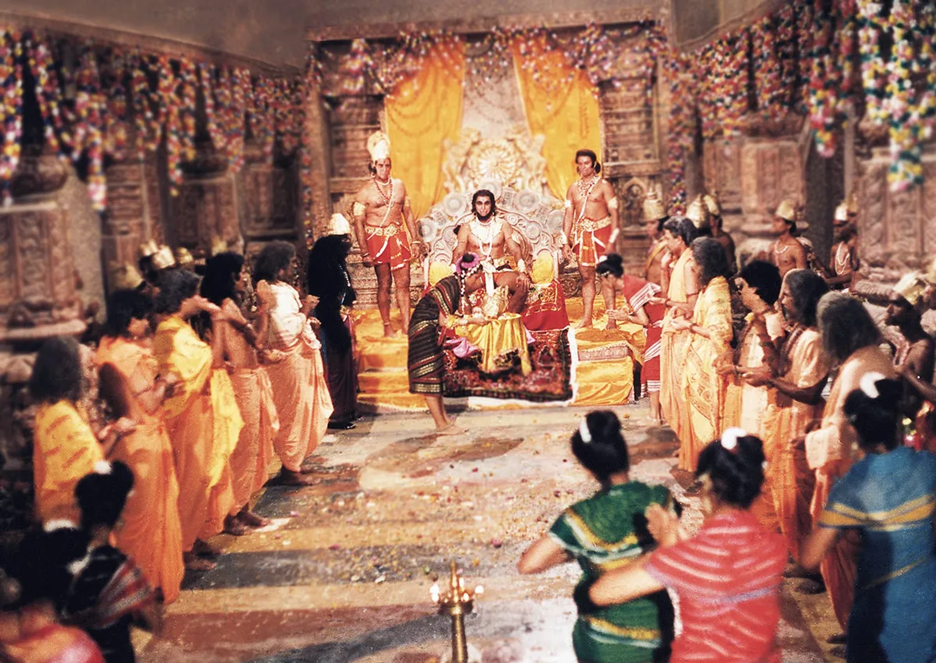 Sunil Lahri, Dara Singh Randhawa, Shyamsundar Kalani, Rajshekhar Upadhyay, and Bashir Khan in Ramayan (1987)