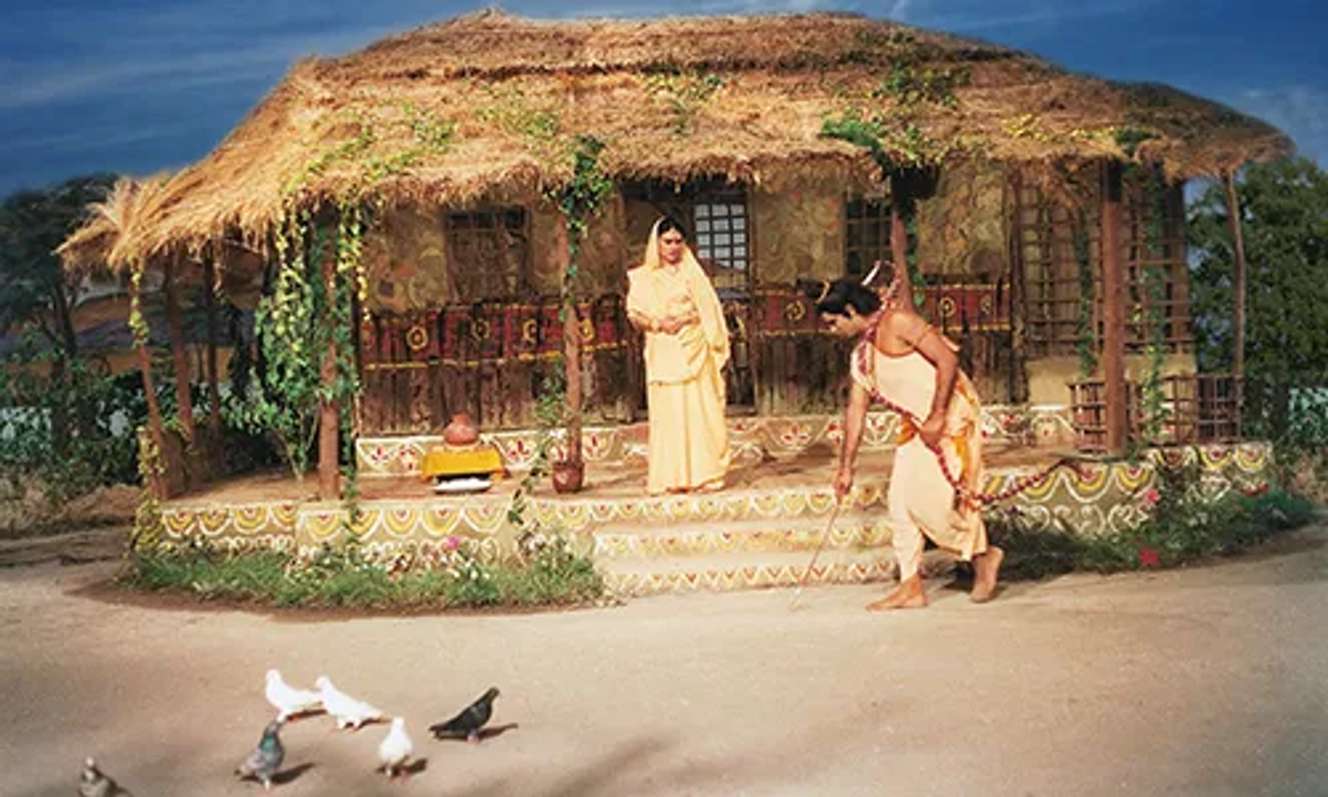 Deepika Chikhalia and Sunil Lahri in Ramayan (1987)