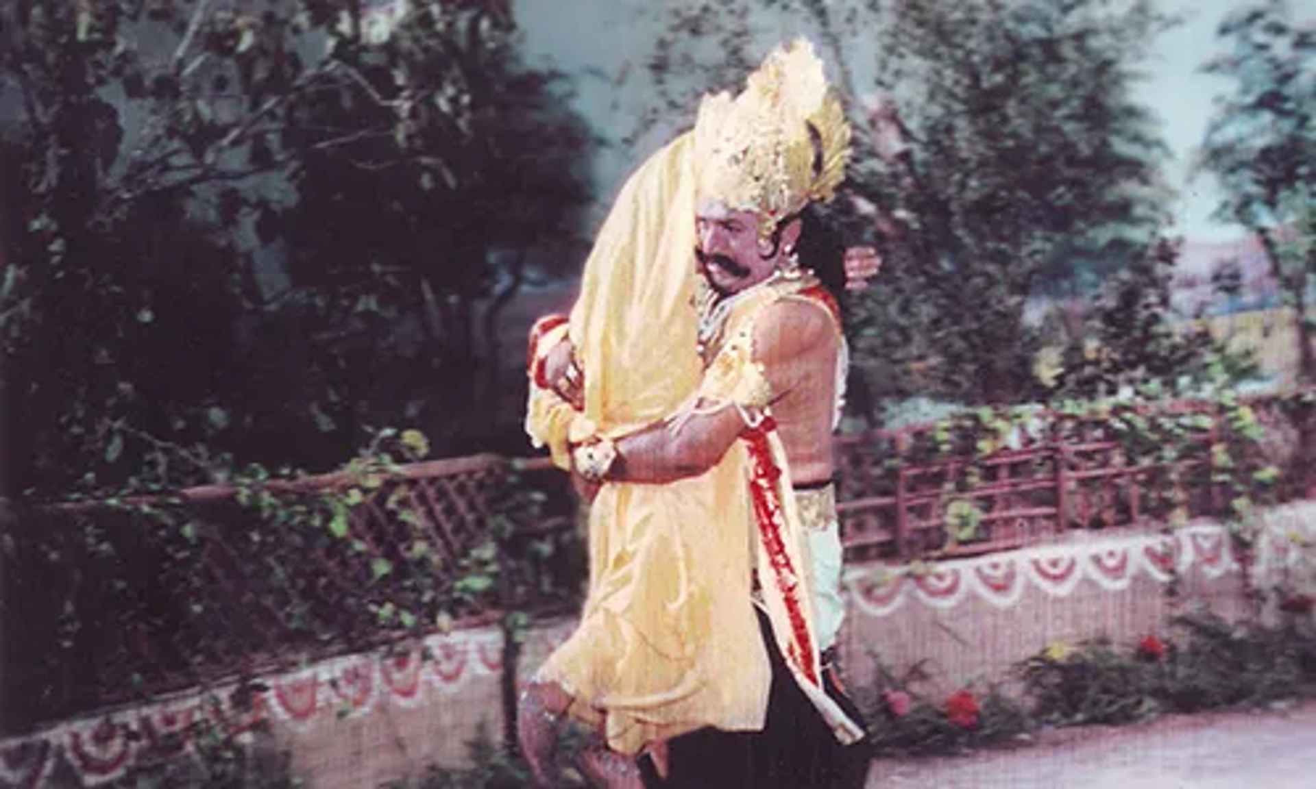 Deepika Chikhalia and Arvind Trivedi in Ramayan (1987)