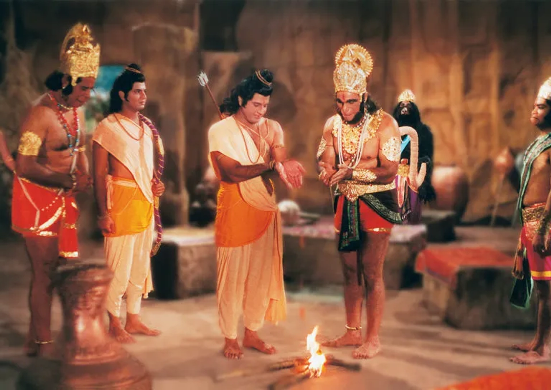 Sunil Lahri, Dara Singh Randhawa, Shyamsundar Kalani, Rajshekhar Upadhyay, Arun Govil, and Giriraj Shukla in Ramayan (1987)