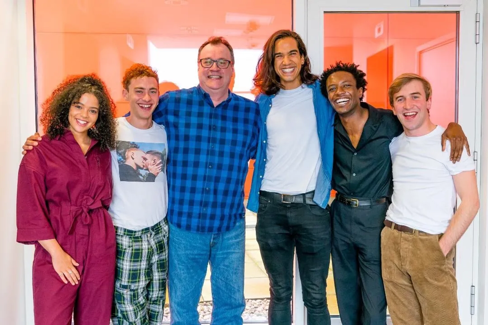 Russell T. Davies, Shaun Dooley, Nathaniel Curtis, Olly Alexander, Omari Douglas, and Lydia West in It's a Sin (2021)