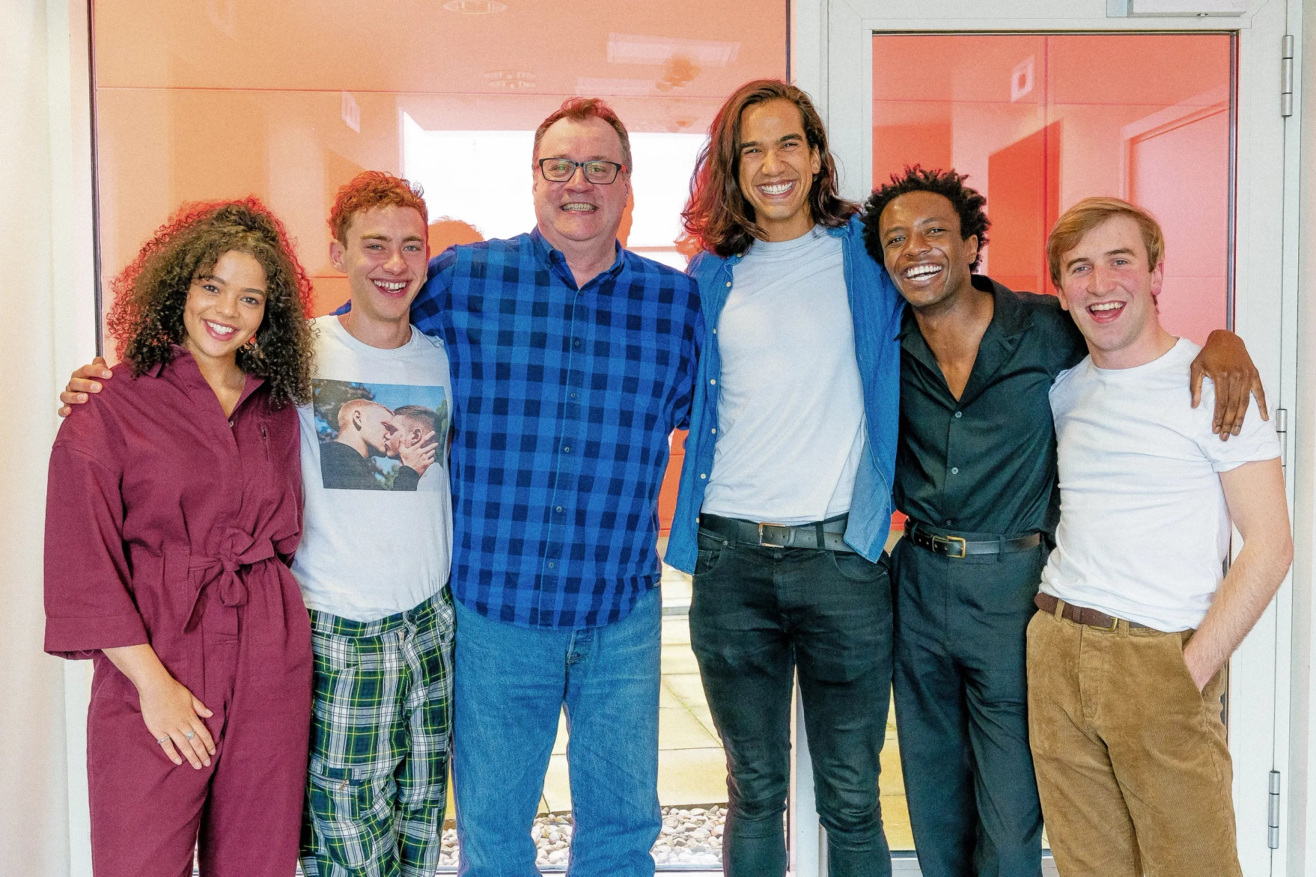 Russell T. Davies, Nathaniel Curtis, Callum Scott Howells, Olly Alexander, Omari Douglas, and Lydia West in It's a Sin (2021)