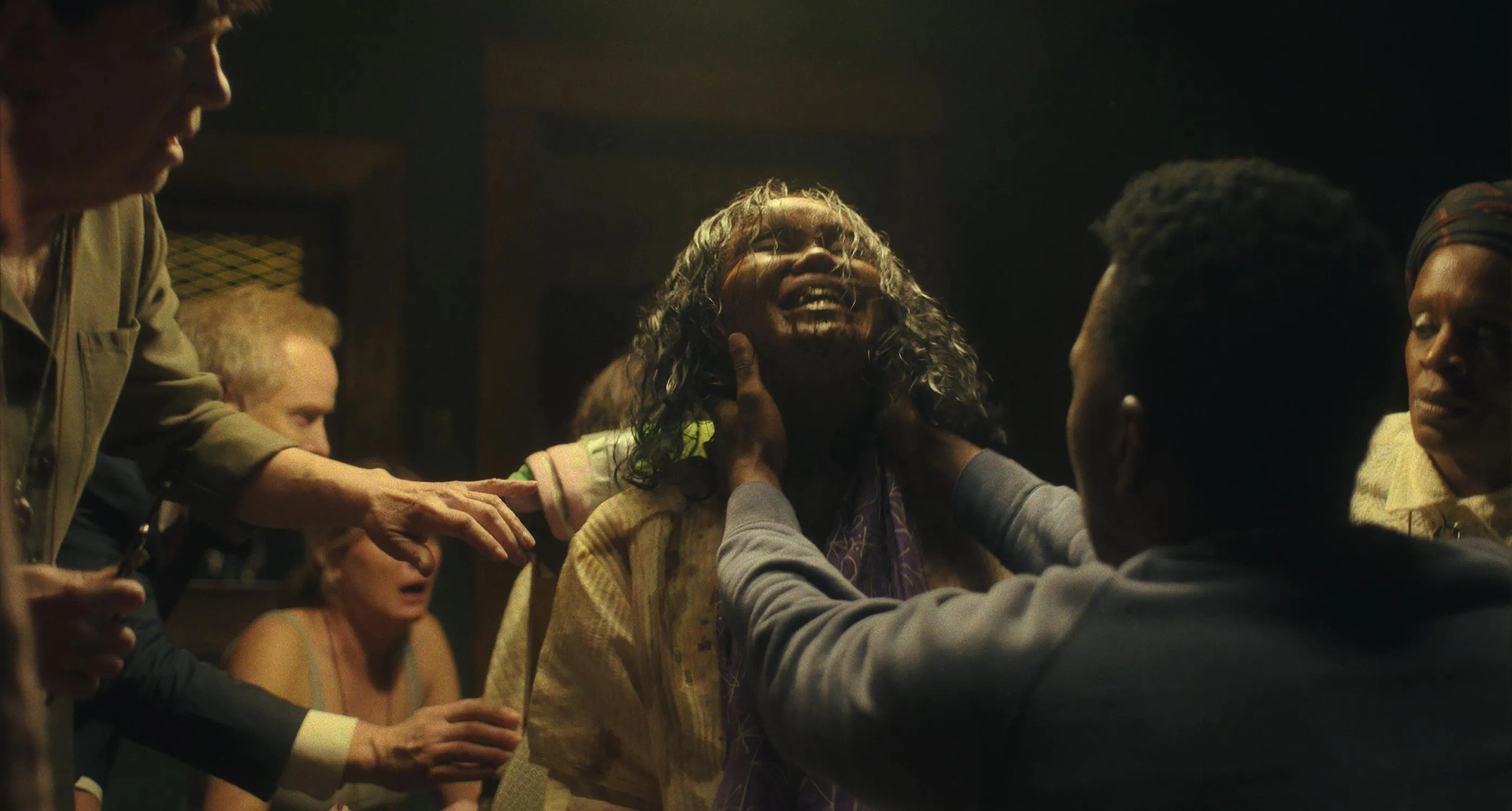 Ann Dowd, Leslie Odom Jr., Okwui Okpokwasili, Jennifer Nettles, and Lidya Jewett in The Exorcist: Believer (2023)