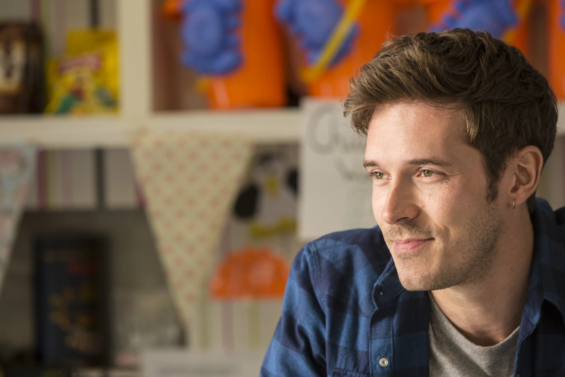 Sam Palladio in Humans (2015)