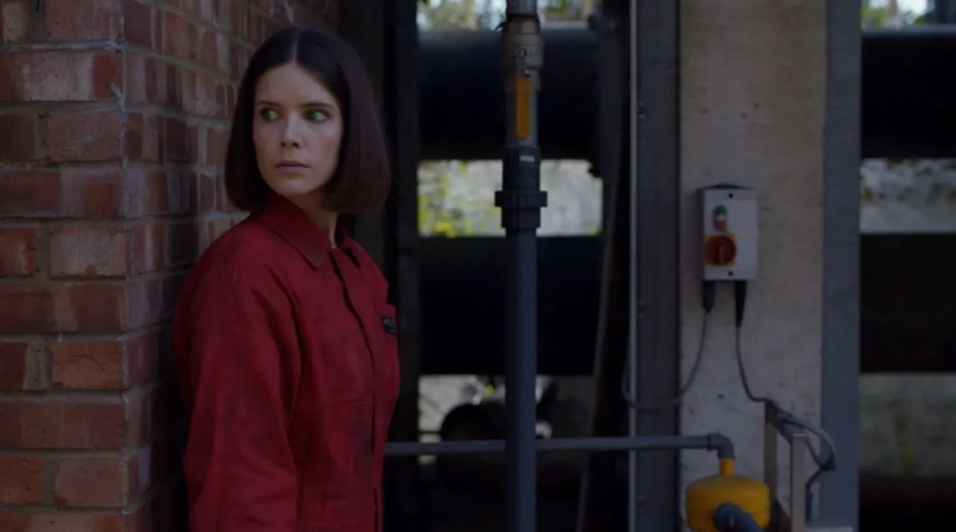 Sonya Cassidy in Humans (2015)