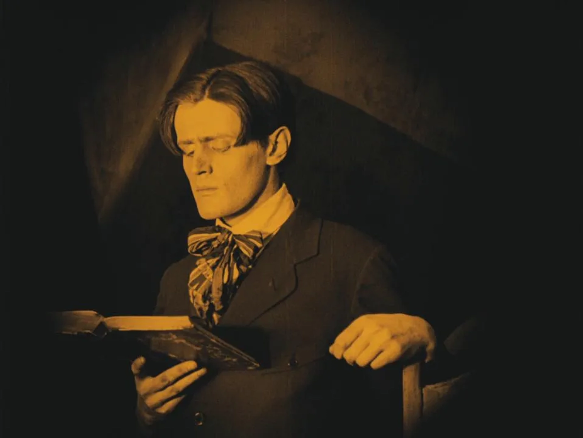 Hans Heinrich von Twardowski in The Cabinet of Dr. Caligari (1920)