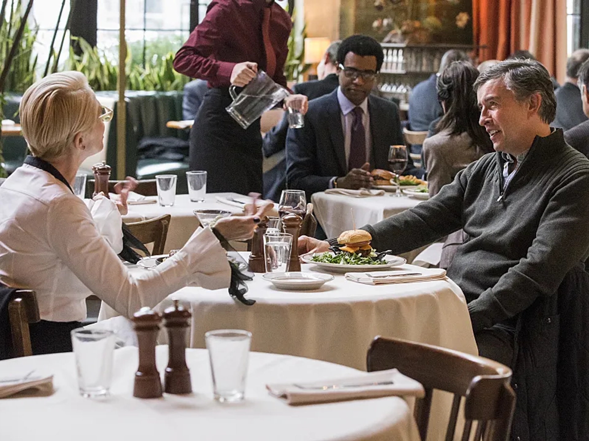 Ellen Barkin and Steve Coogan in Happyish (2015)