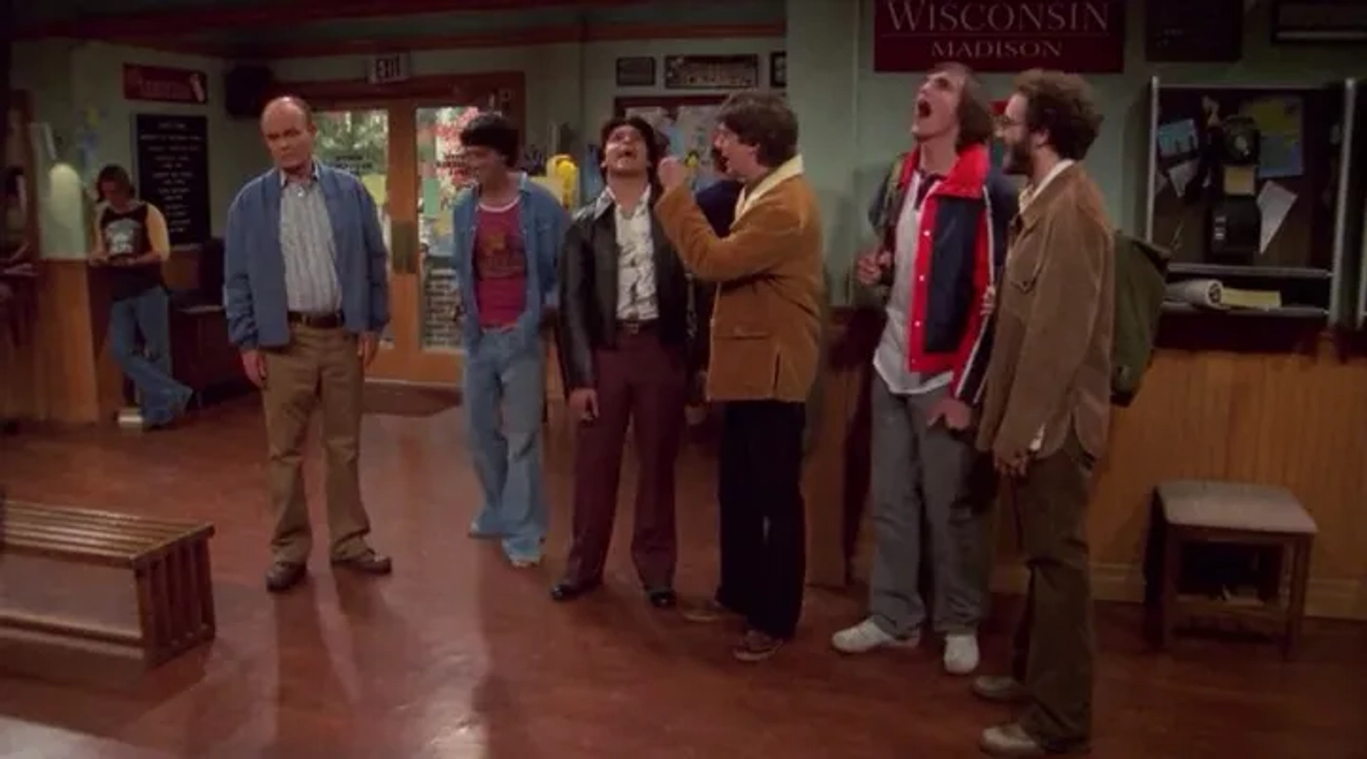 Kurtwood Smith, Ashton Kutcher, Danny Masterson, Wilmer Valderrama, and Topher Grace in That '70s Show (1998)