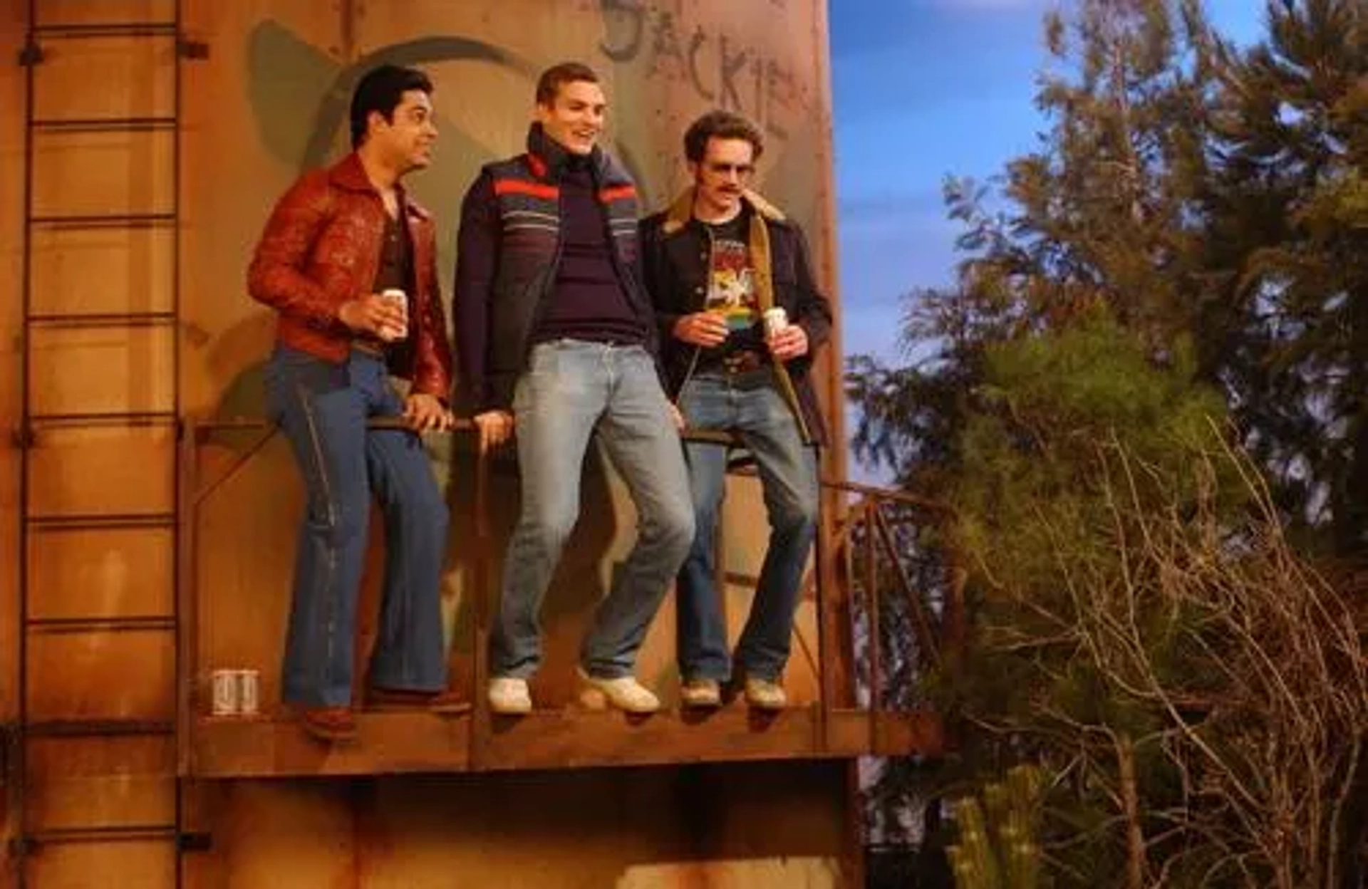 Ashton Kutcher, Danny Masterson, and Wilmer Valderrama in That '70s Show (1998)