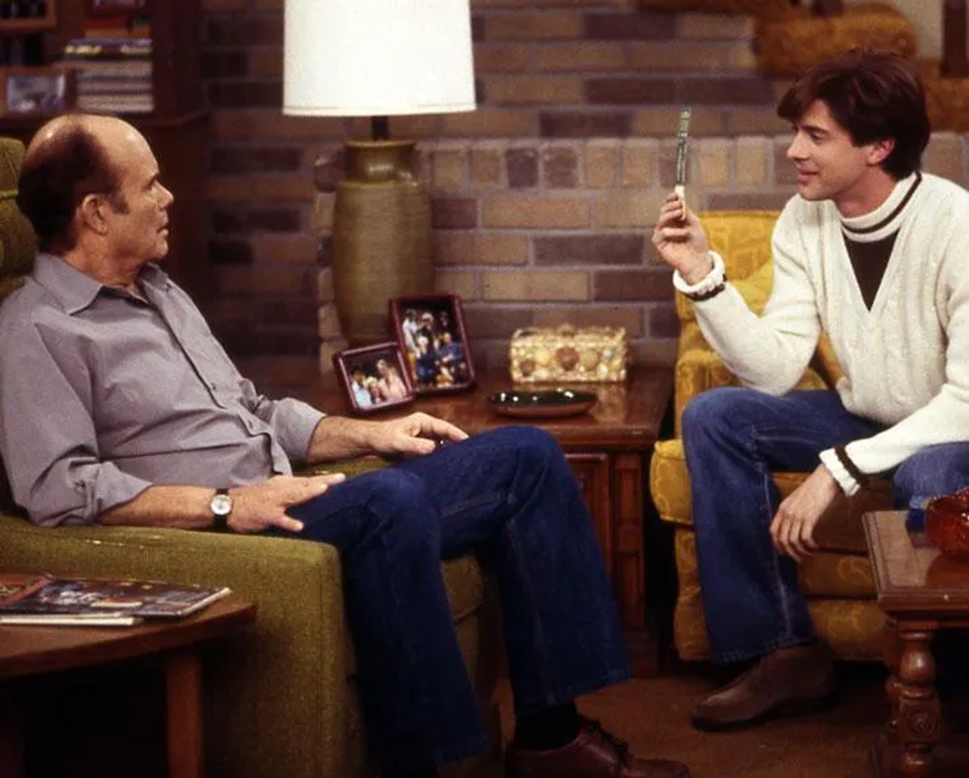 Kurtwood Smith and Topher Grace in That '70s Show (1998)