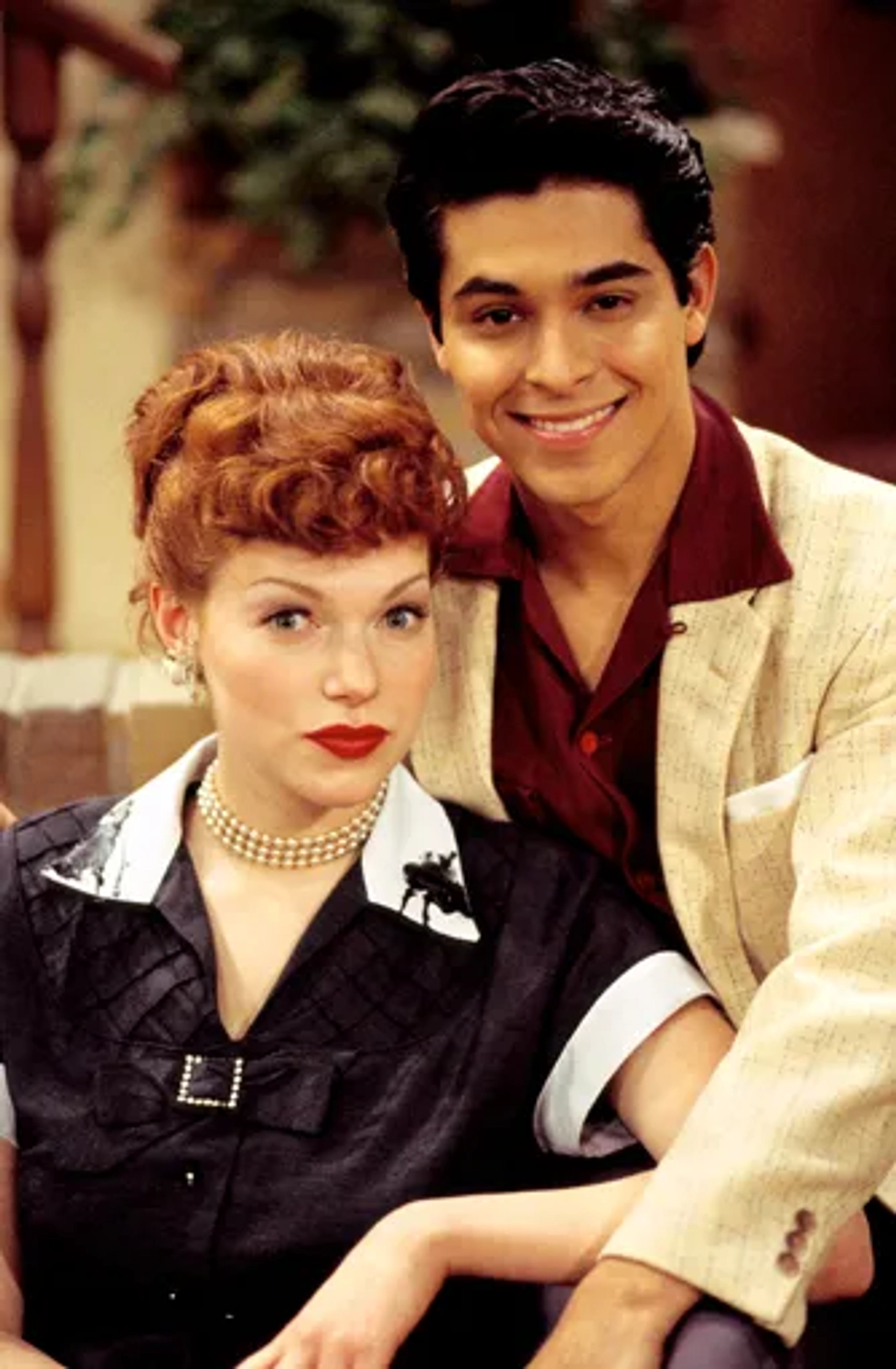 Wilmer Valderrama and Laura Prepon in That '70s Show (1998)