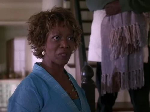 Alfre Woodard in Desperate Housewives (2004)
