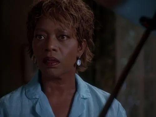 Alfre Woodard in Desperate Housewives (2004)