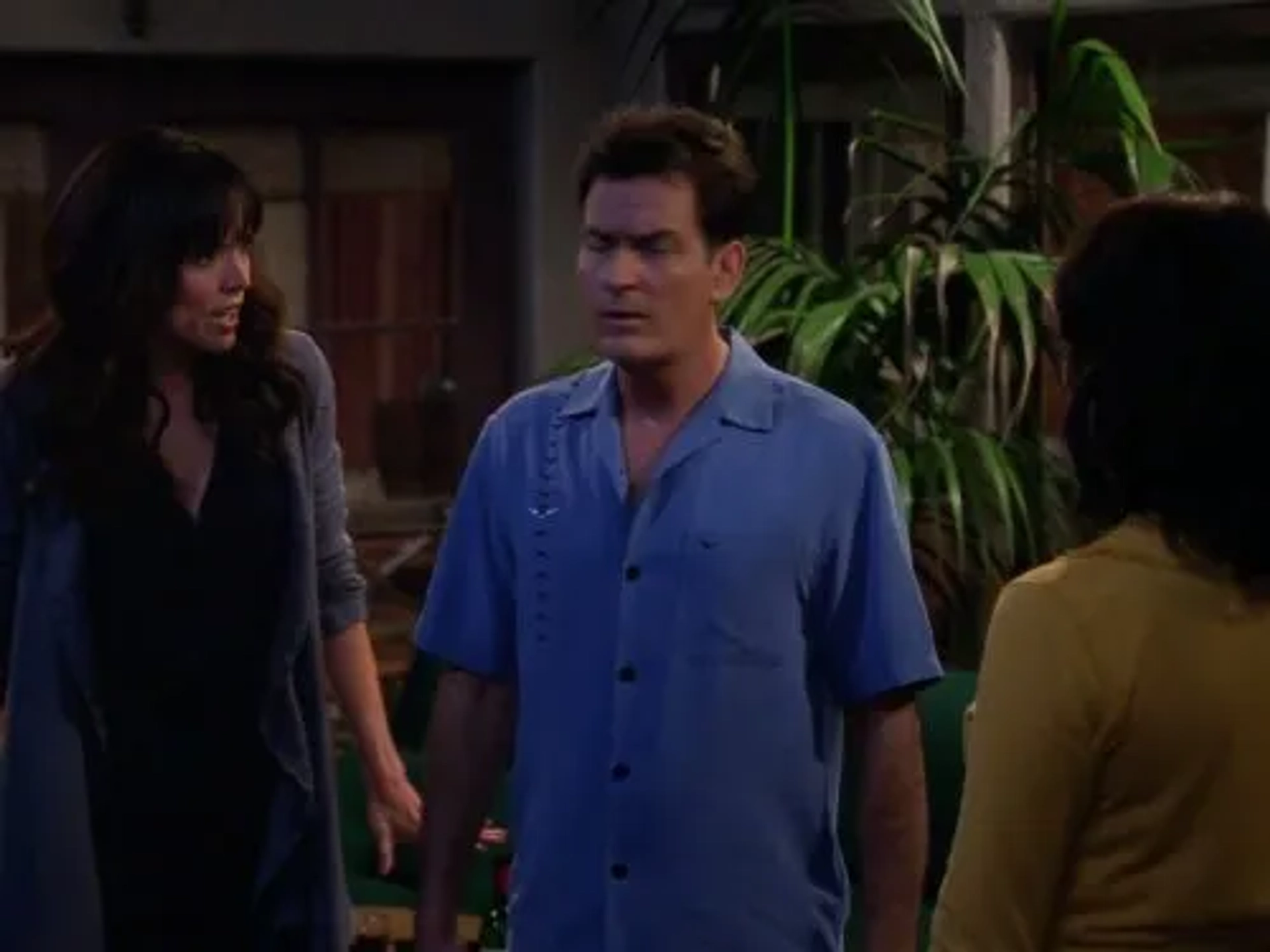 Charlie Sheen, Melanie Lynskey, and Liz Vassey in Two and a Half Men (2003)