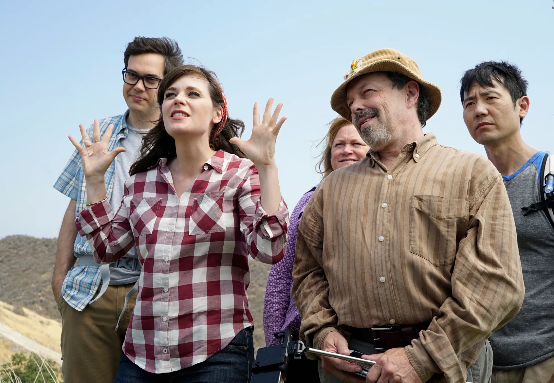 Curtis Armstrong, Zooey Deschanel, Becky Thyre, Nelson Franklin, and Rob Yang in New Girl (2011)