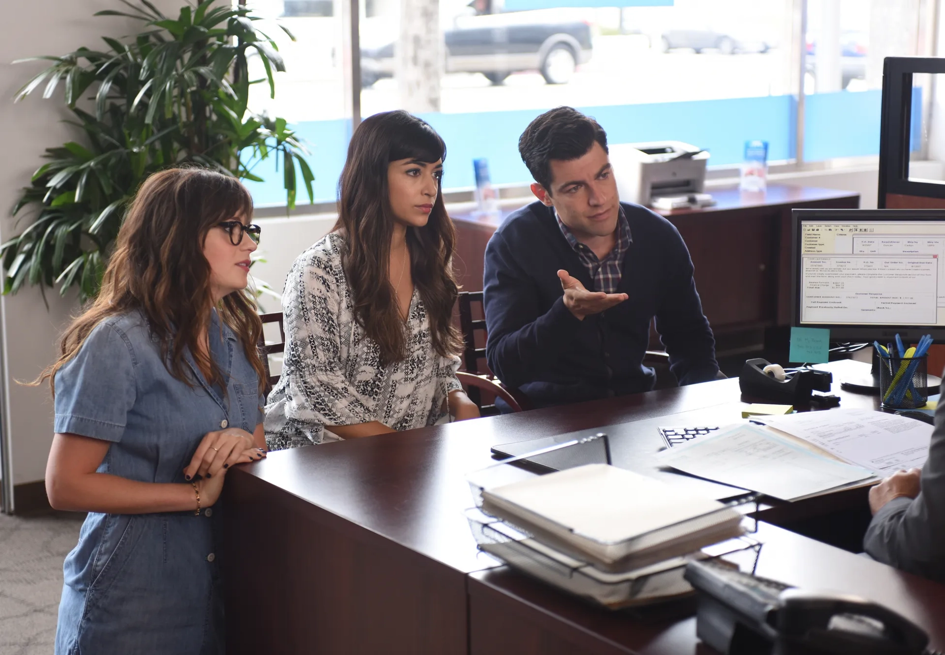 Zooey Deschanel, Max Greenfield, and Hannah Simone in New Girl (2011)