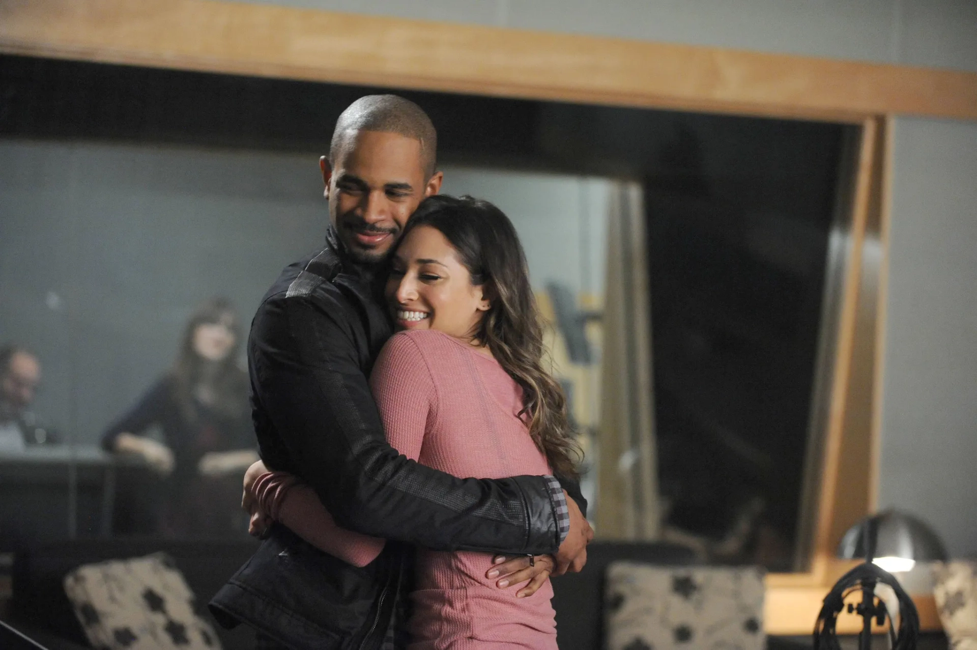 Damon Wayans Jr. and Meaghan Rath in New Girl (2011)