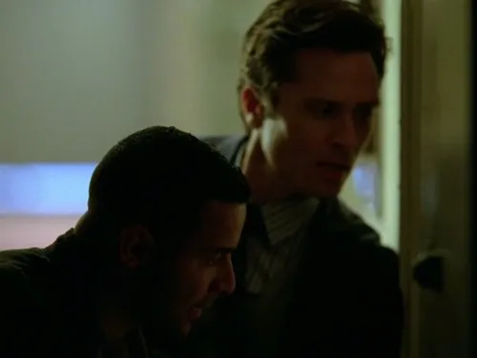 Jon Huertas and Seamus Dever in Castle (2009)