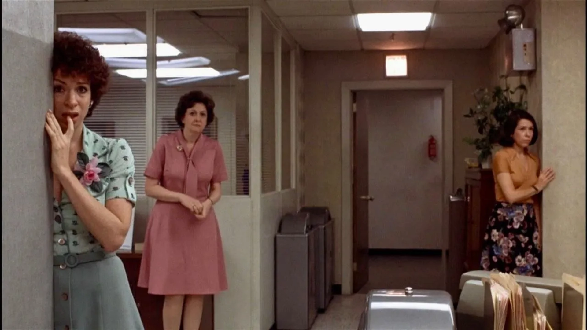 Sandra Kazan, Marcia Jean Kurtz, and Estelle Omens in Dog Day Afternoon (1975)