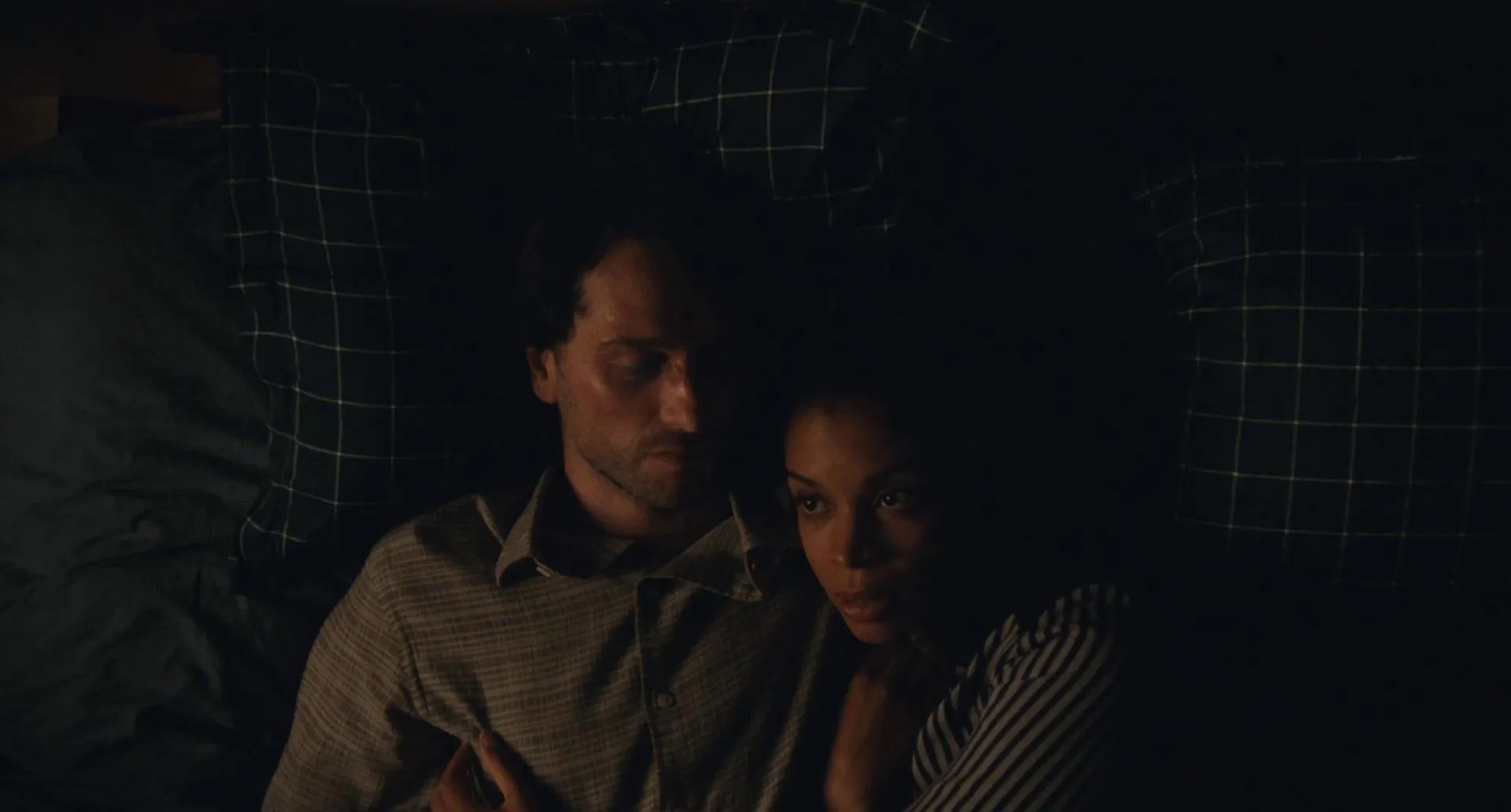 Matthew Rhys and Susan Kelechi Watson in A Beautiful Day in the Neighborhood (2019)