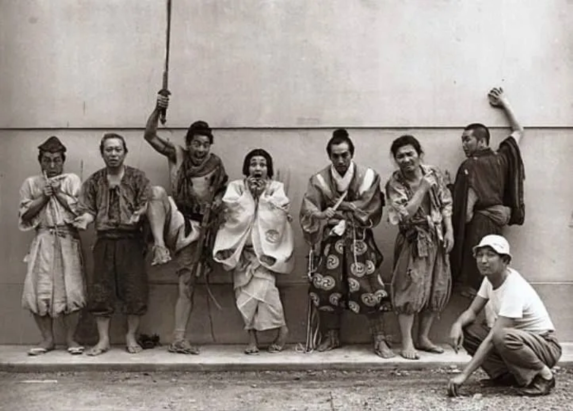 Akira Kurosawa, Toshirô Mifune, Minoru Chiaki, Daisuke Katô, Machiko Kyô, Masayuki Mori, Takashi Shimura, and Kichijirô Ueda in Rashomon (1950)