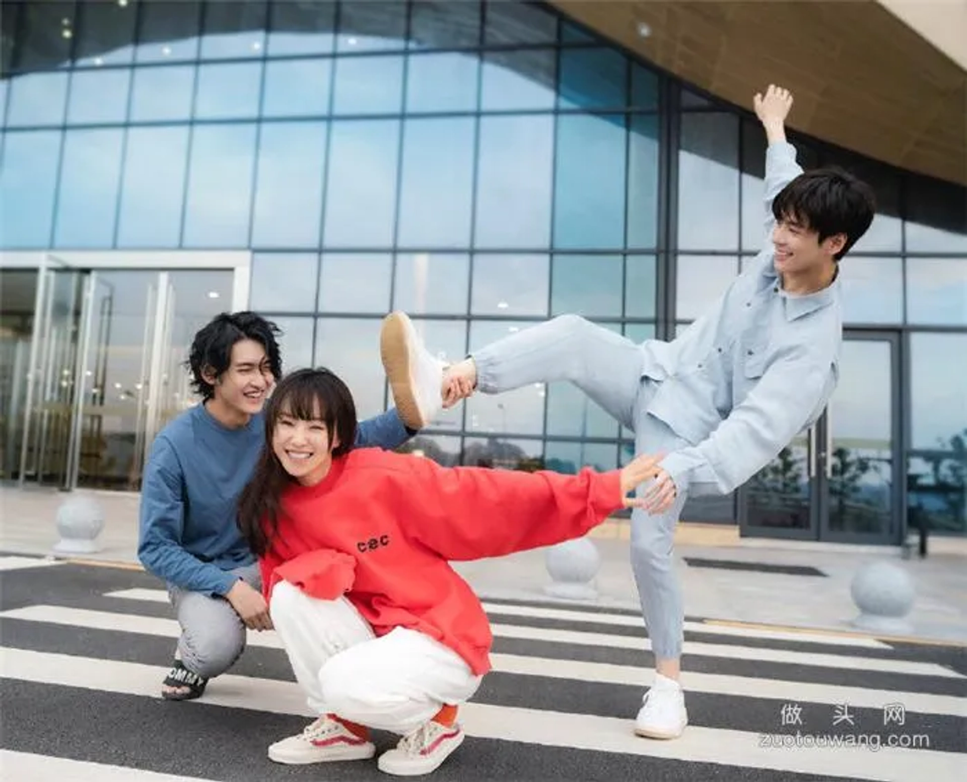 Yixuan Hu, Zheming Wei, and Wu Chen Xu in Unforgettable Love (2021)