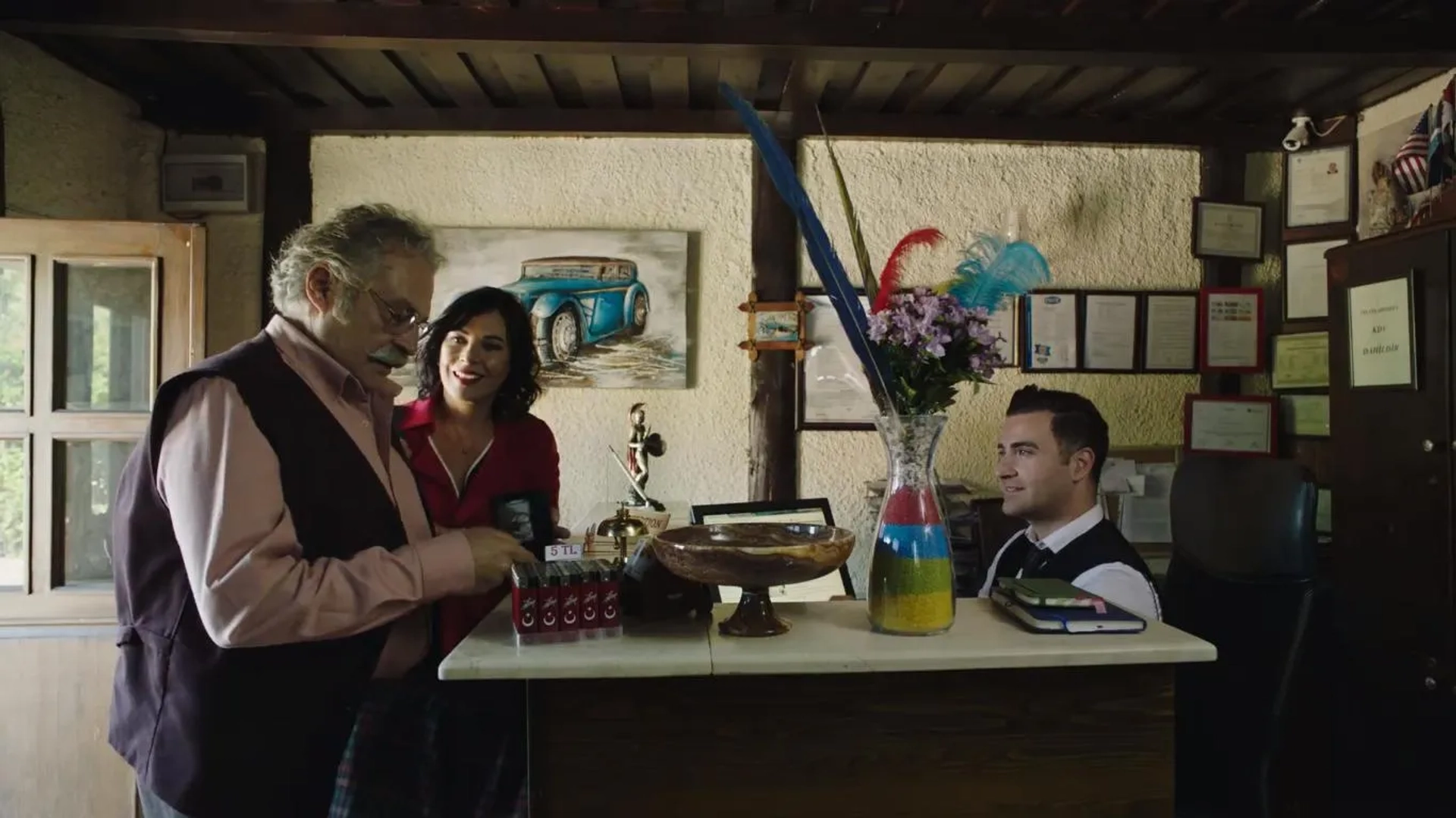 Haluk Bilginer and Senay Gürler in Persona (2018)