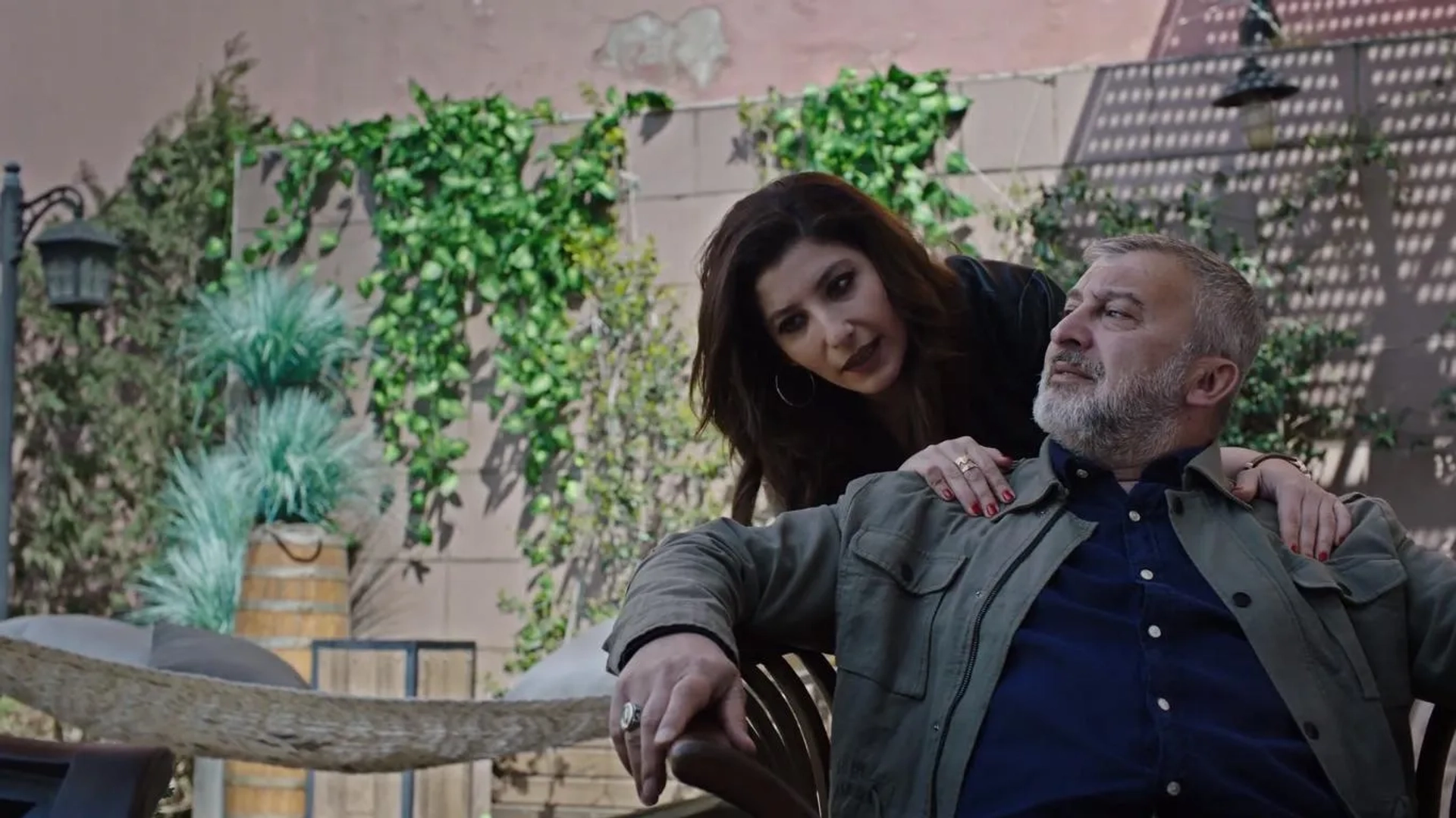 Hüseyin Avni Danyal and Sebnem Bozoklu in Persona (2018)