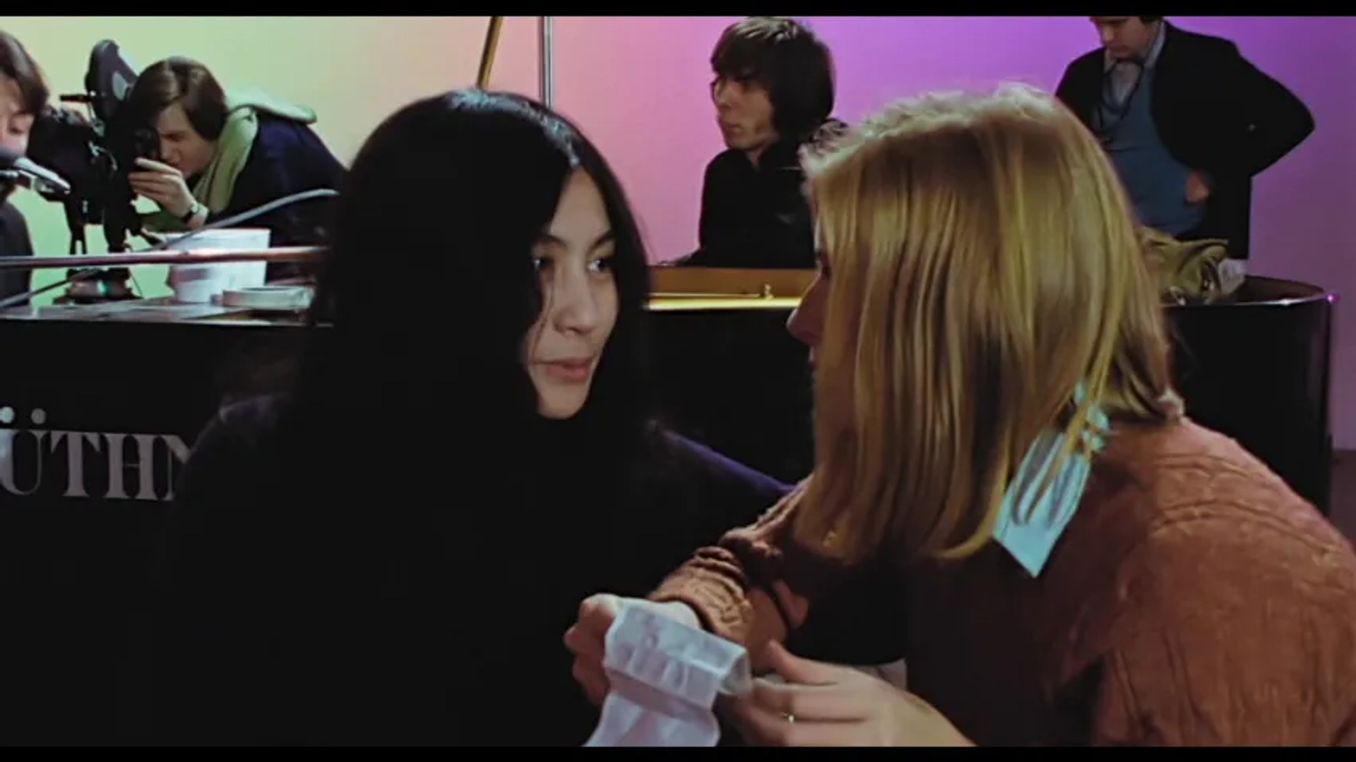 Linda McCartney and Yoko Ono in The Beatles: Get Back (2021)