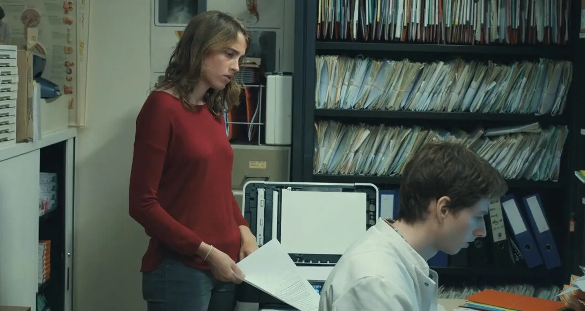 Adèle Haenel and Olivier Bonnaud in The Unknown Girl (2016)