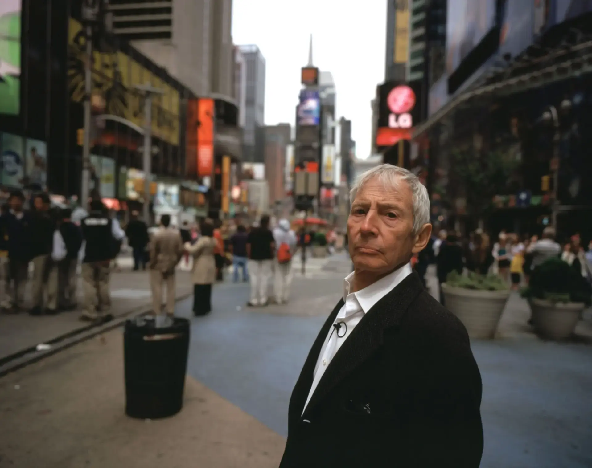 مستند منحوس: زندگی و مرگ رابرت درست (The Jinx: The Life and Deaths of Robert Durst 2015)