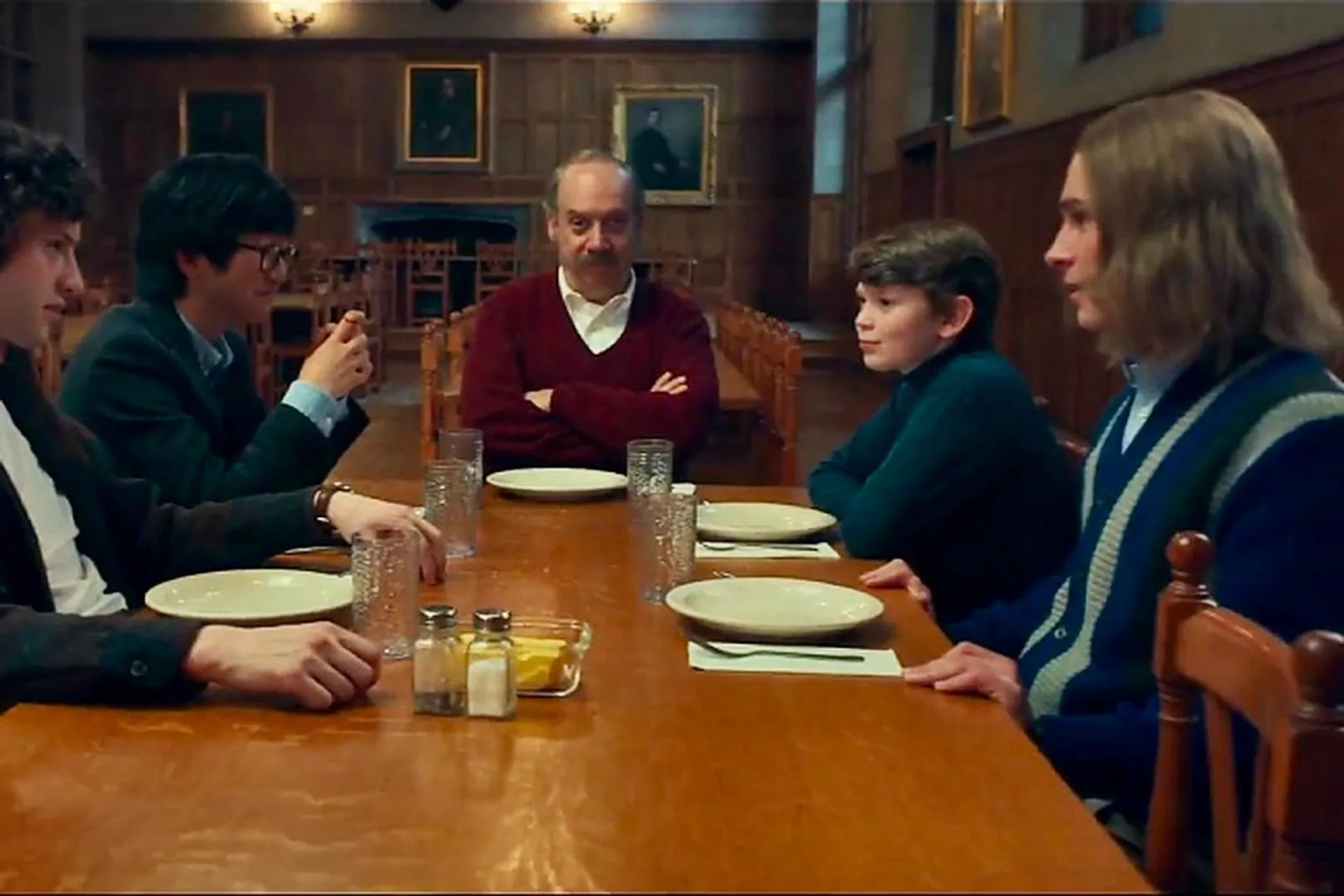 Paul Giamatti, Ian Dolley, Dominic Sessa, Michael Provost, and Jim Kaplan in The Holdovers (2023)