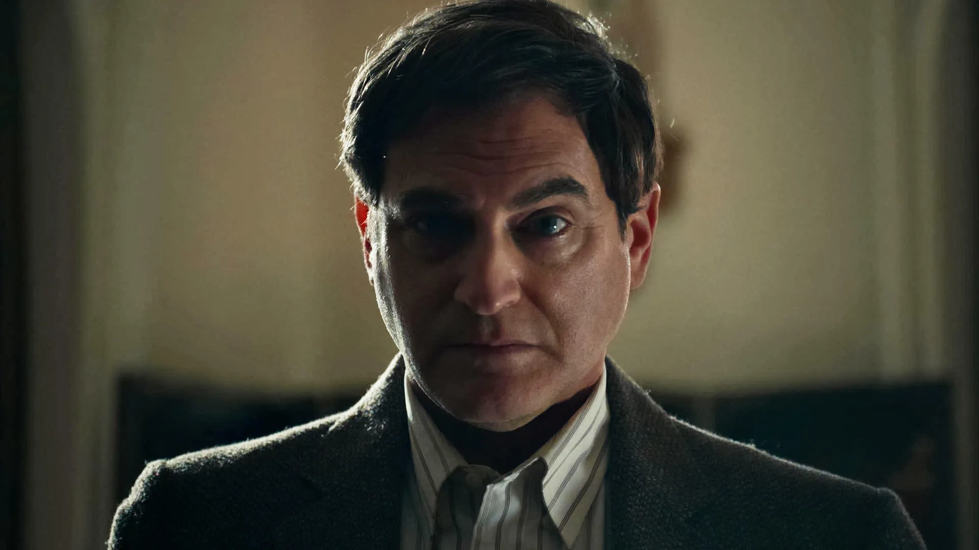 Michael Stuhlbarg in Dopesick: First Bottle (2021)