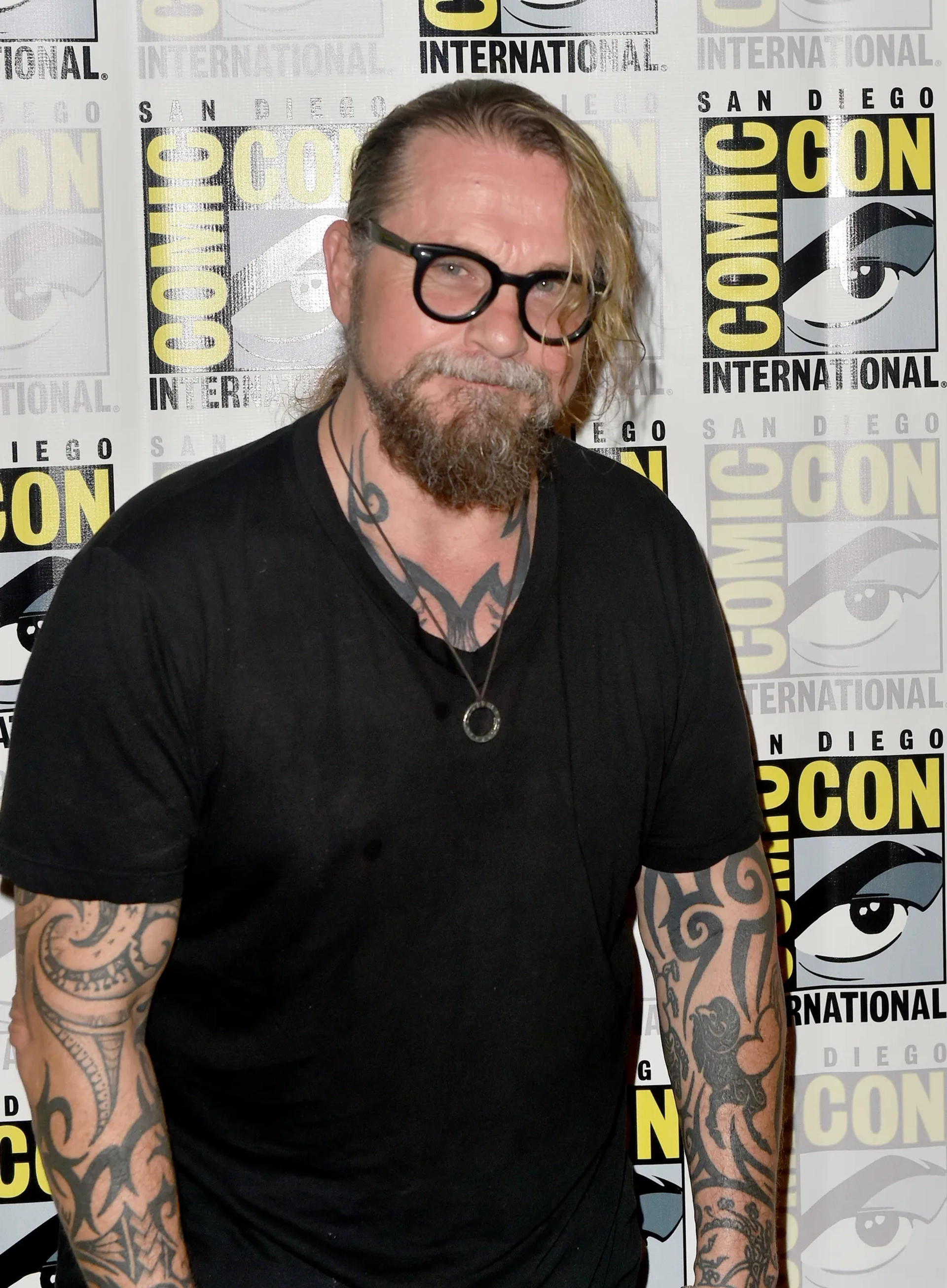 Kurt Sutter at an event for Mayans M.C. (2018)