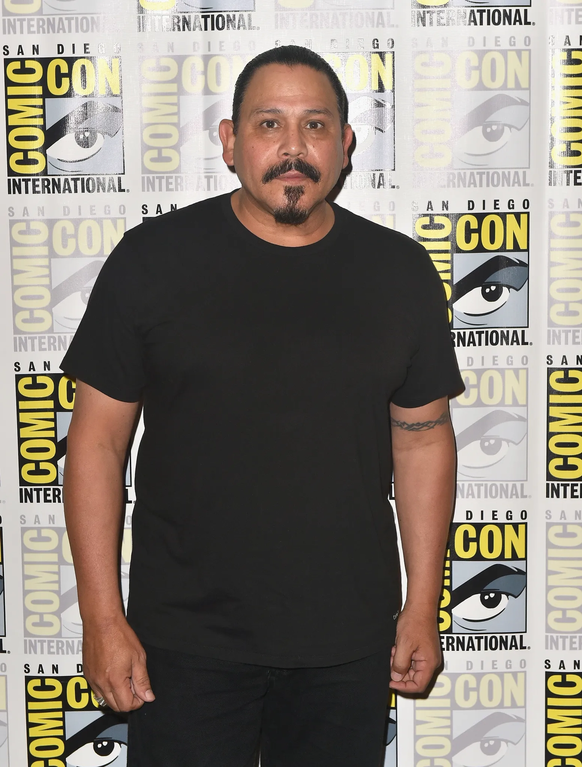 Emilio Rivera at an event for Mayans M.C. (2018)