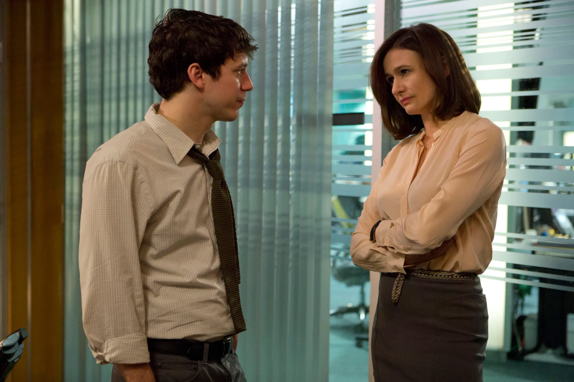 John Gallagher Jr. and Emily Mortimer in The Newsroom (2012)