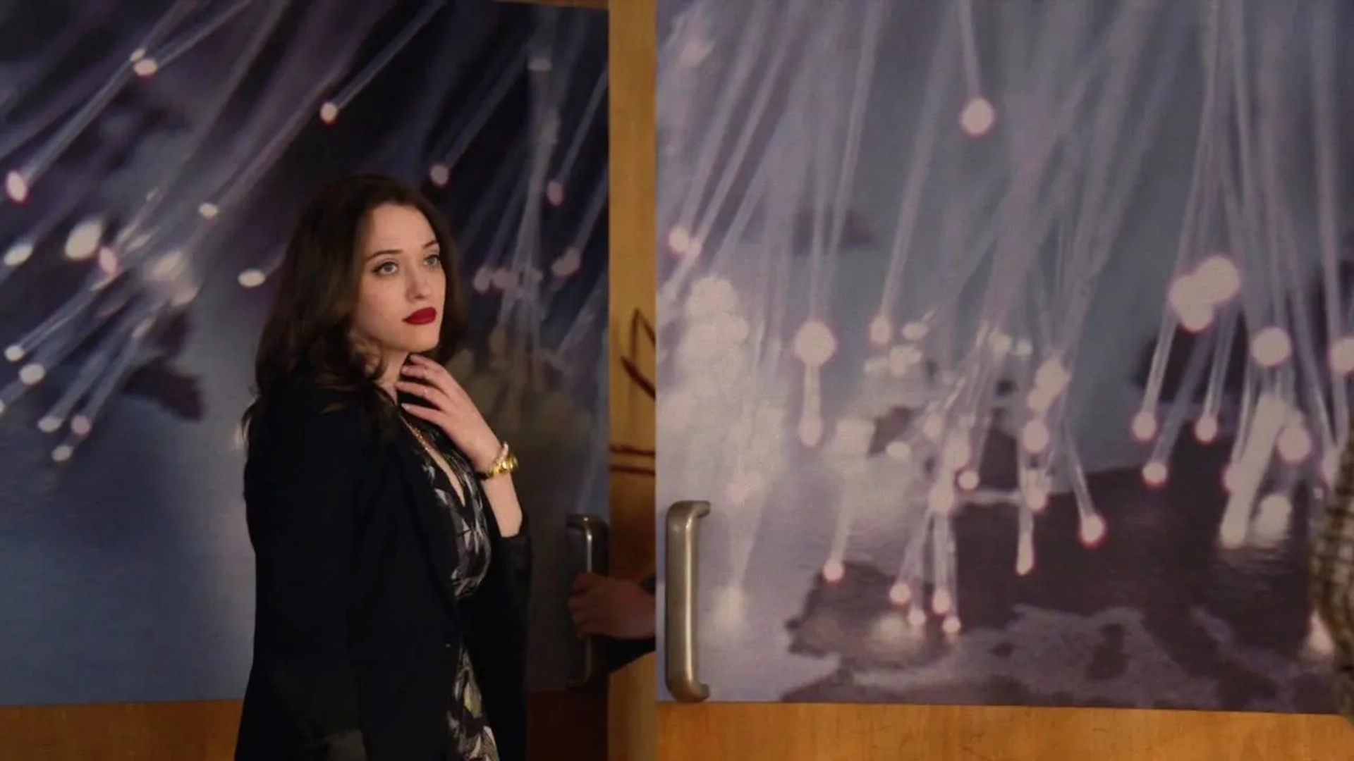 Kat Dennings in The Newsroom (2012)